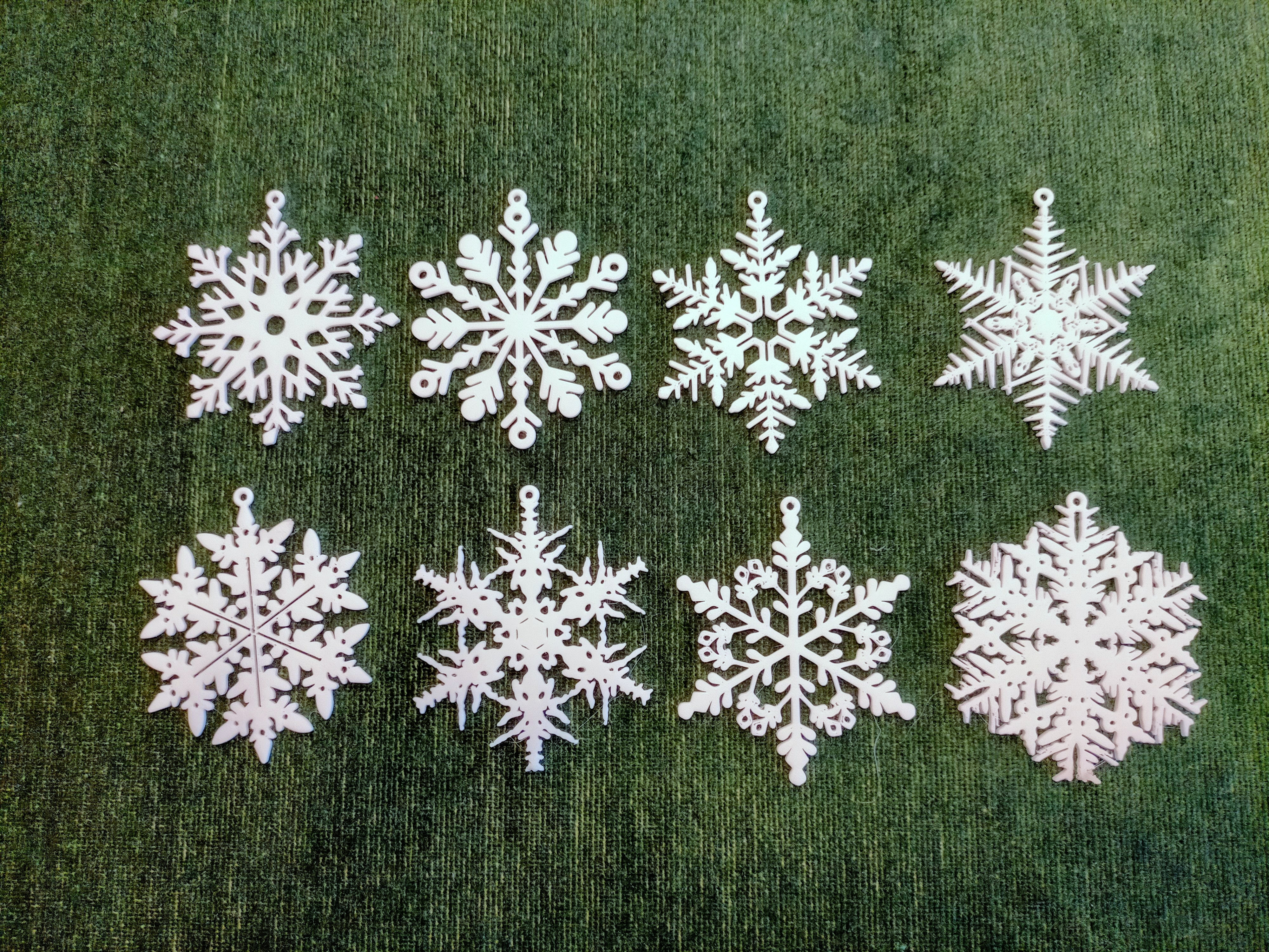 Pack N° 6 - 8 flocons de neige à suspendre - 8 snowflakes to hang