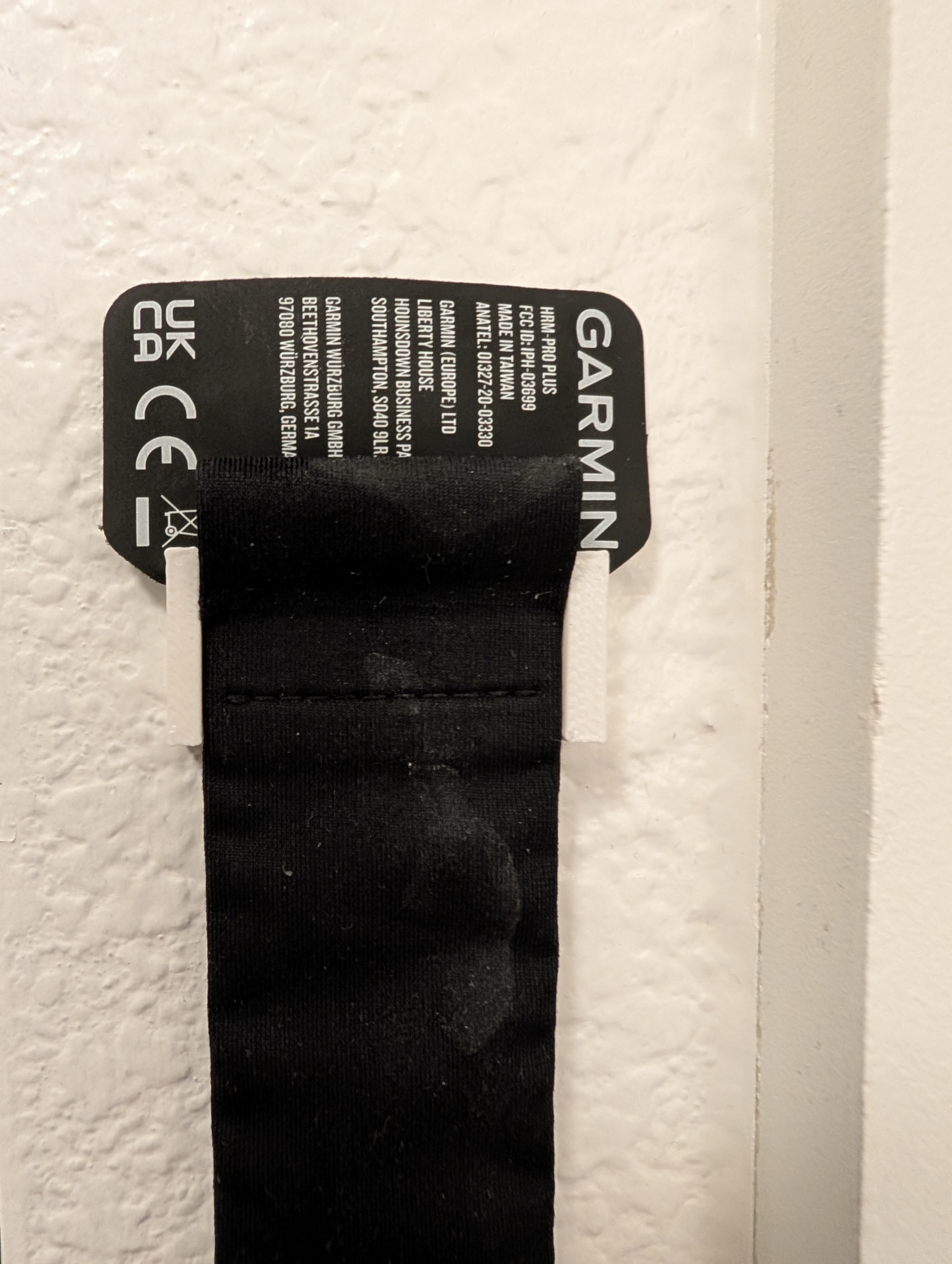 Garmin heart rate monitor (HRM) wall hanger — thumbnail 2
