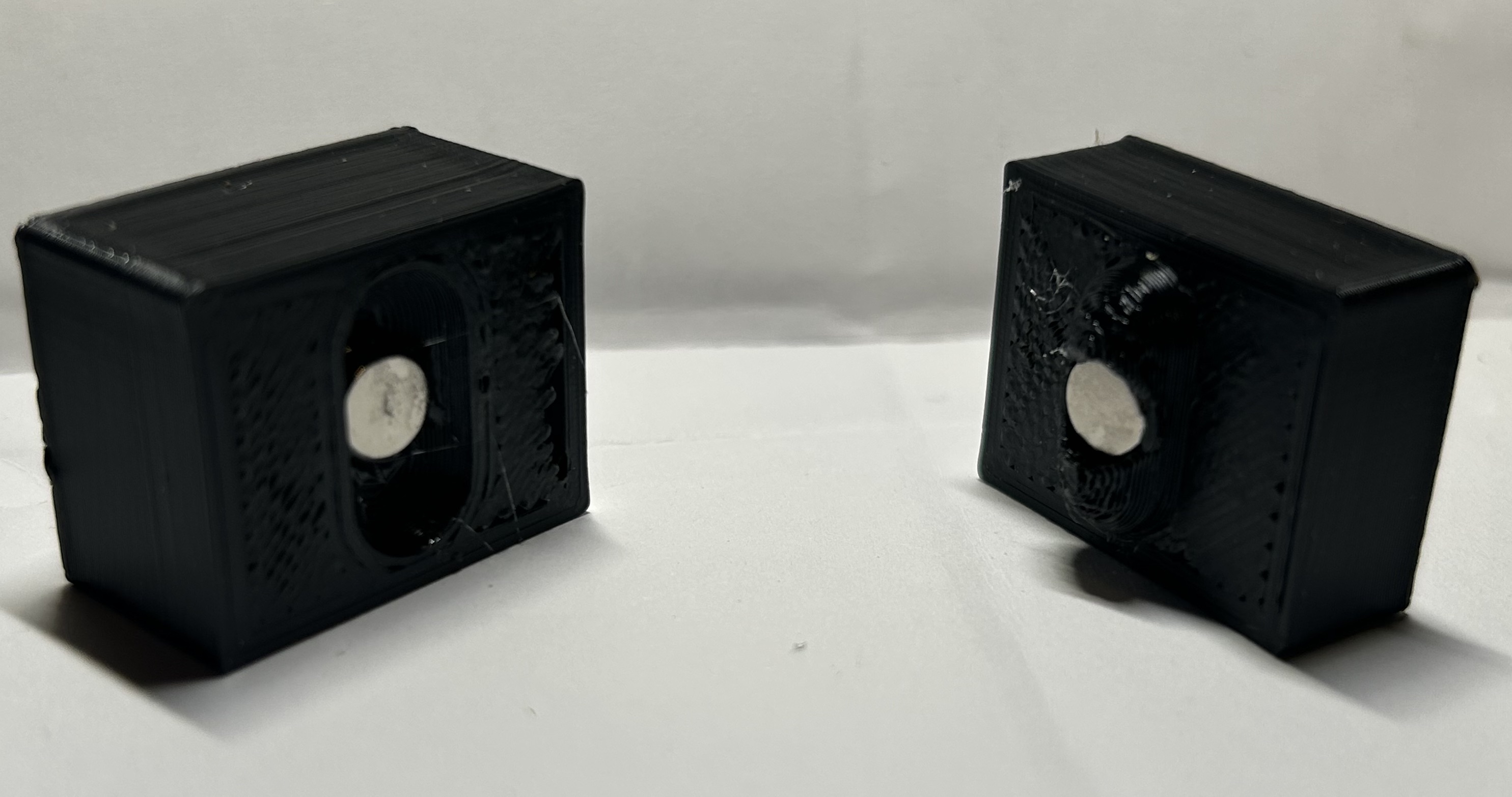 Miniatura 4 do modelo 3D Magnetic Door Stop