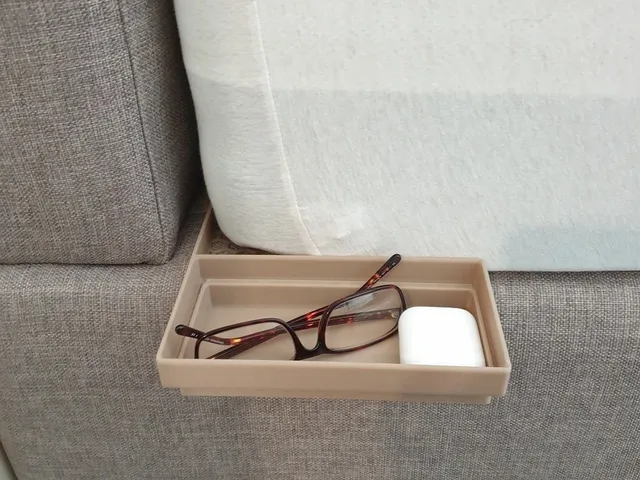 Bedside shelf