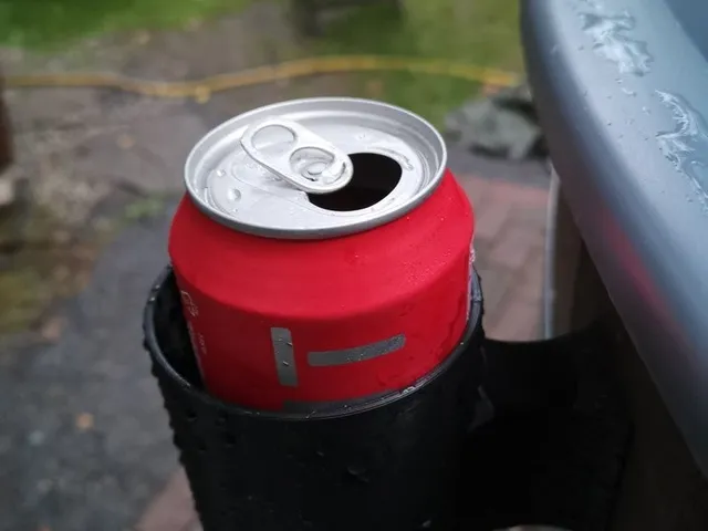 Can holder for hot tub — foto autora