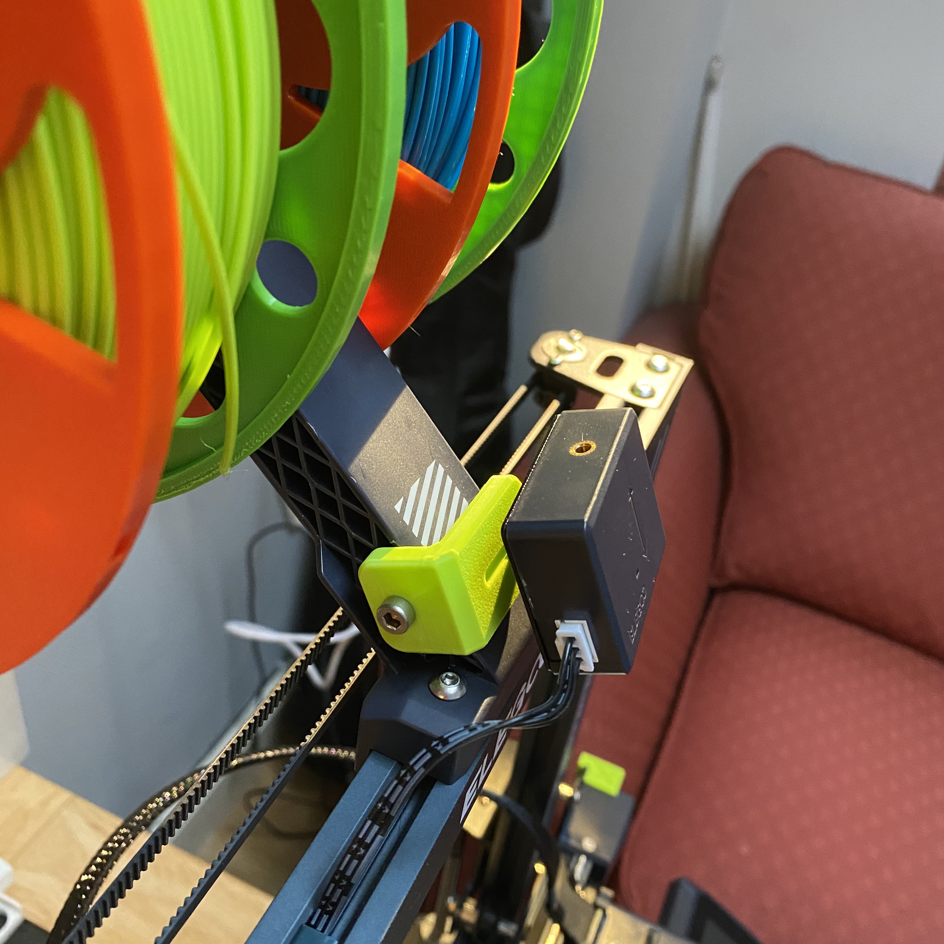 sensor-filament-holder-for-two-spools-by-mojmir-byrtus-download-free