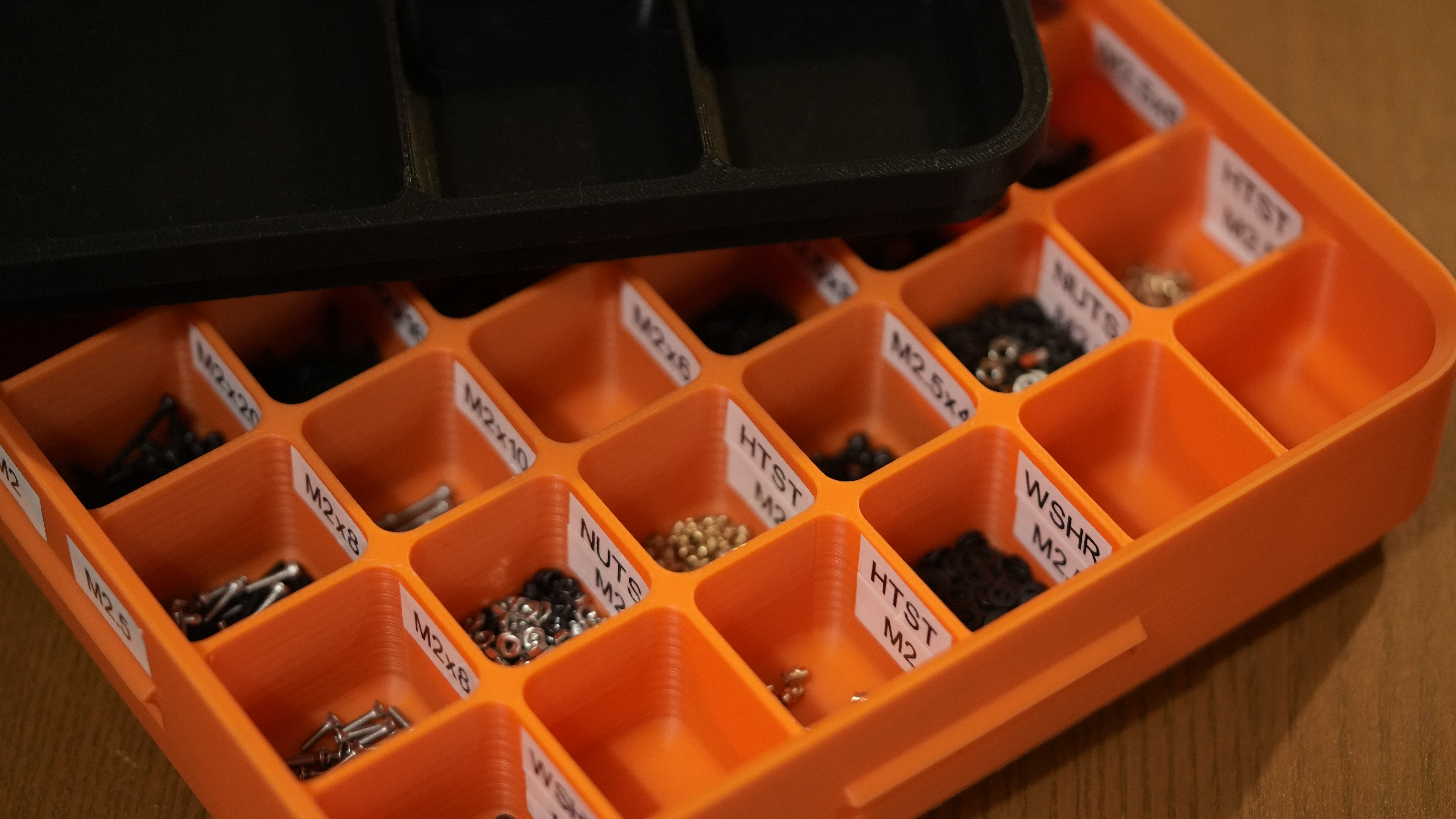 Miniatura 7 do modelo 3D Stackable Screw Organiser
