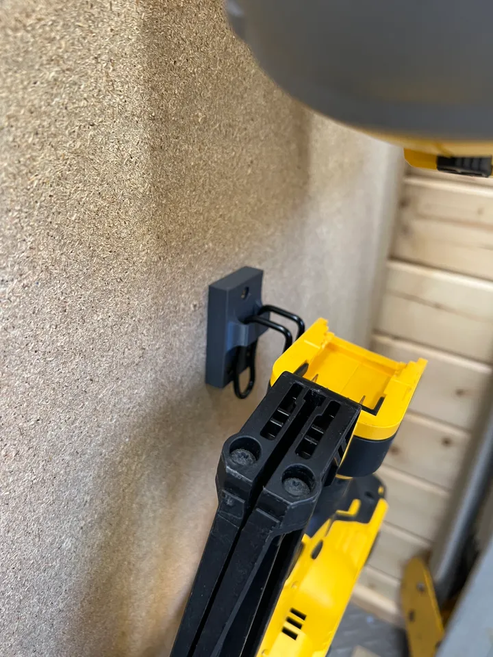 Dewalt hanger online nailer