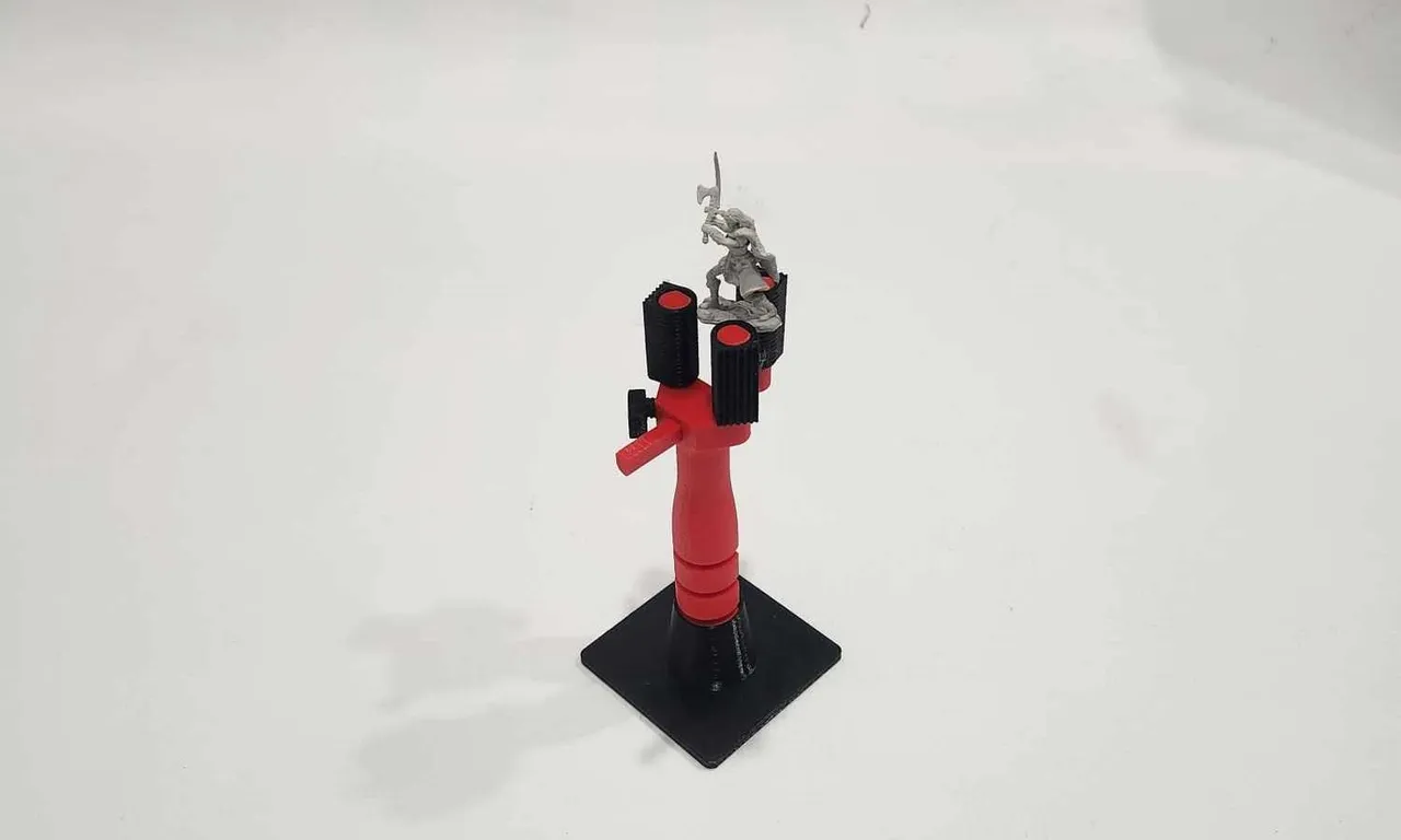 Vise Miniature Holder For Painting by 3D Printing Dude, Download free STL  model