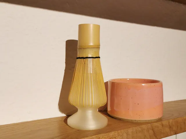 Matcha-Besenhalter