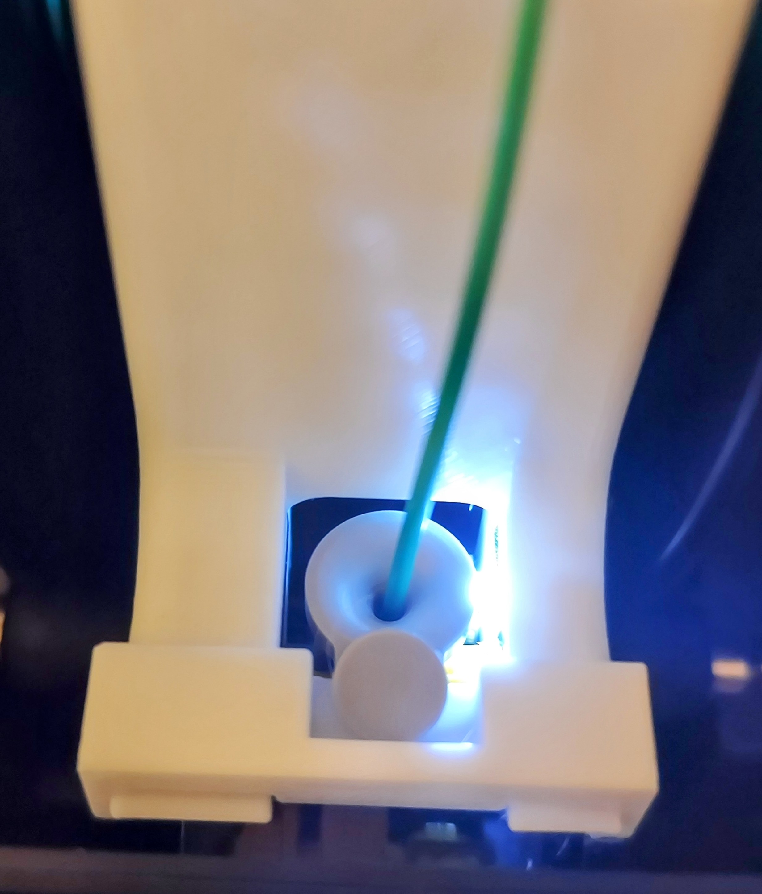 AMS helper clamp