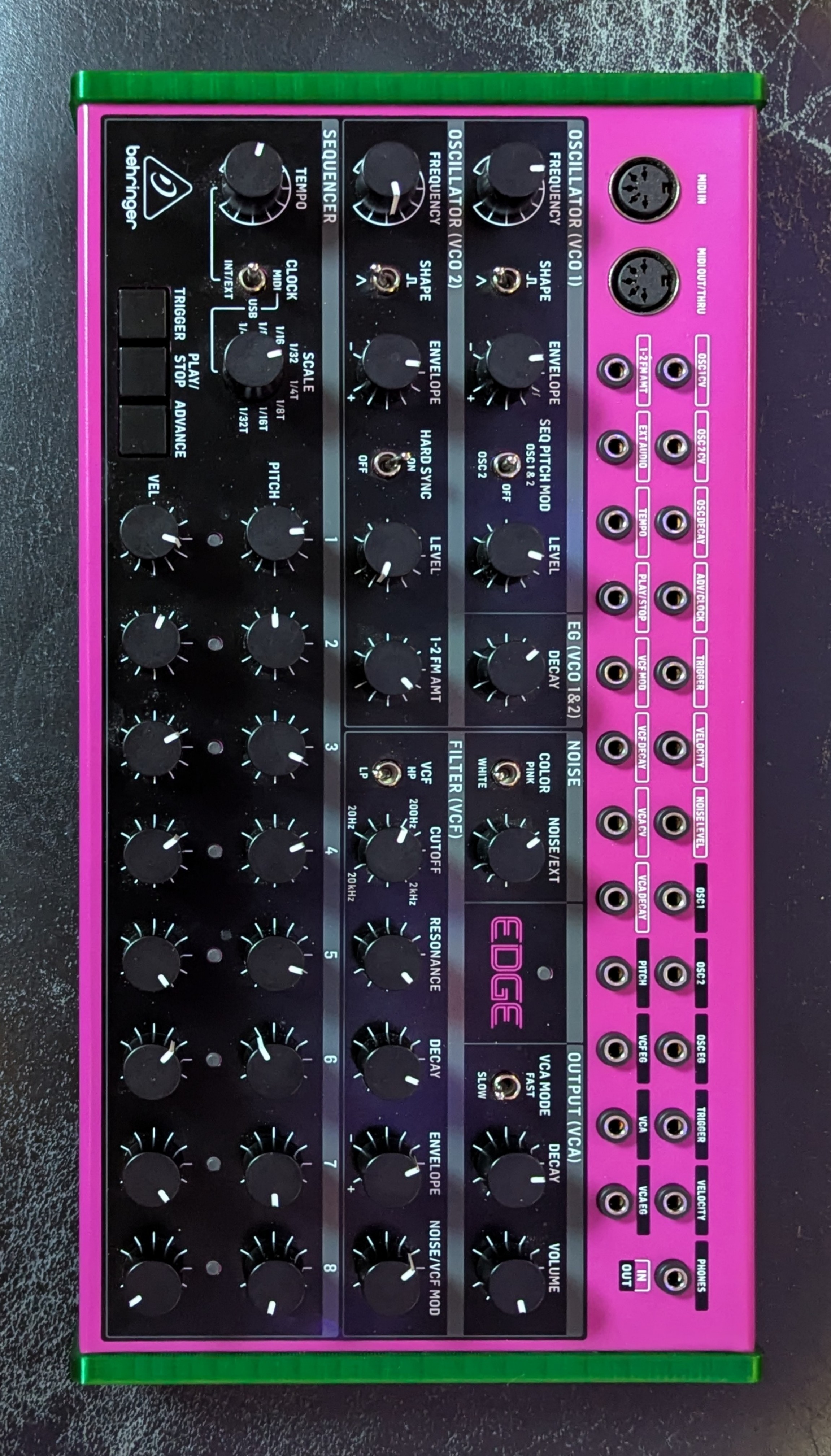 Behringer Edge Side Panel Replacement — miniatura 2