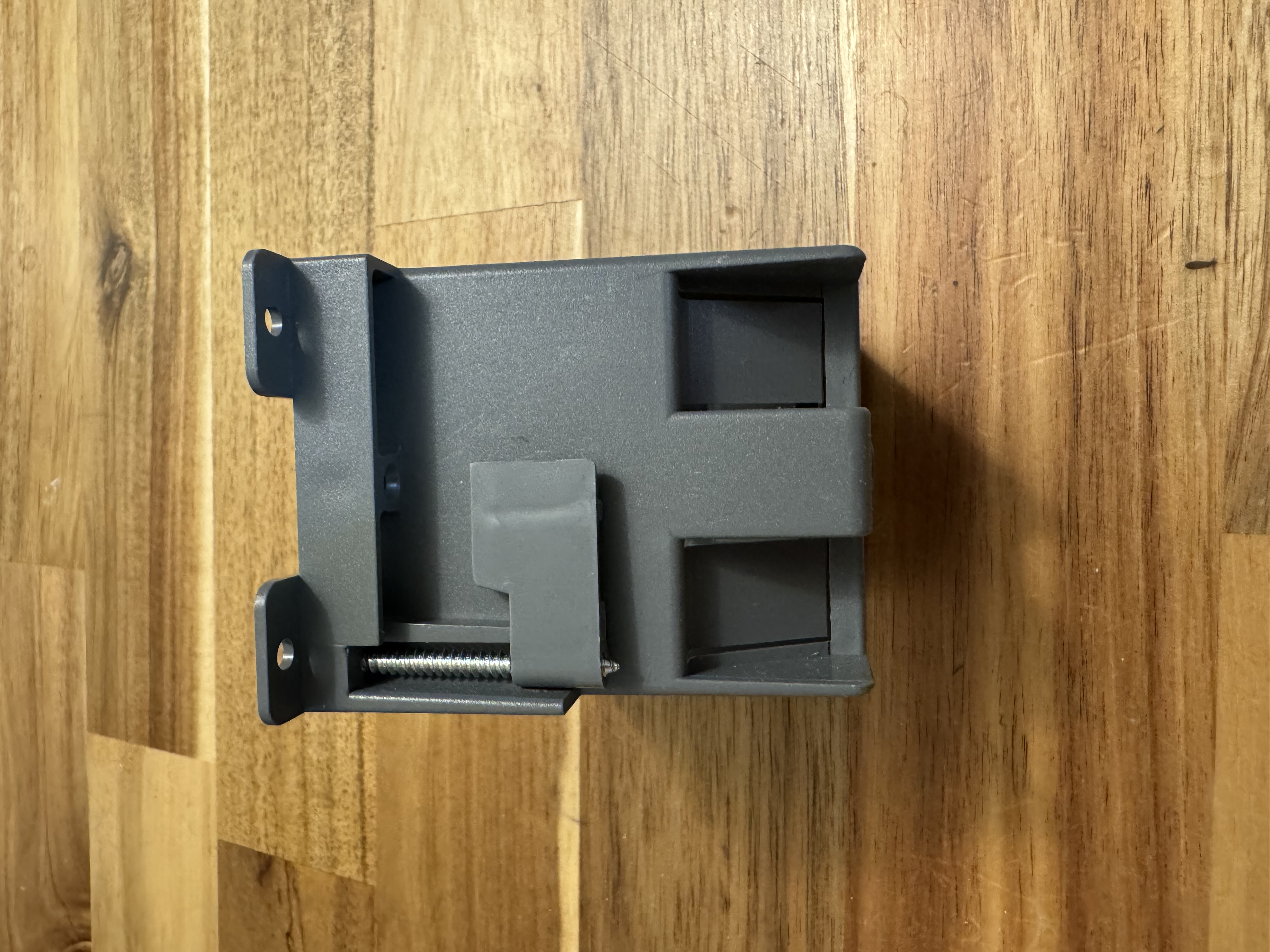 Miniatura 3 do modelo 3D Old Work Electrical Box Flap