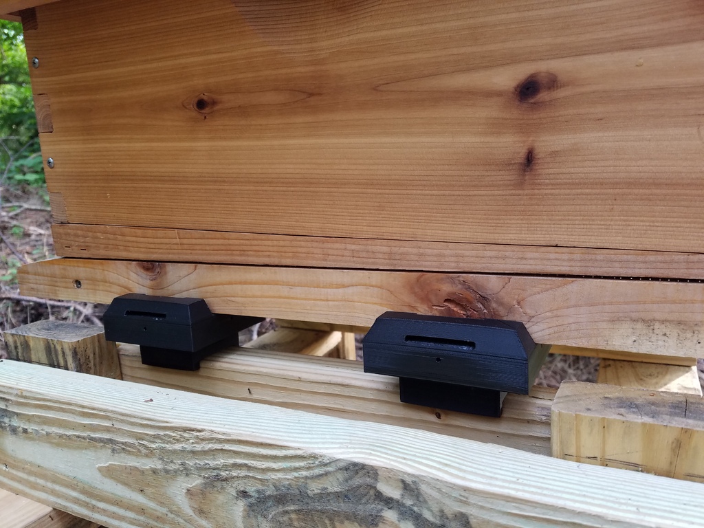Ant Barrier For Beehives