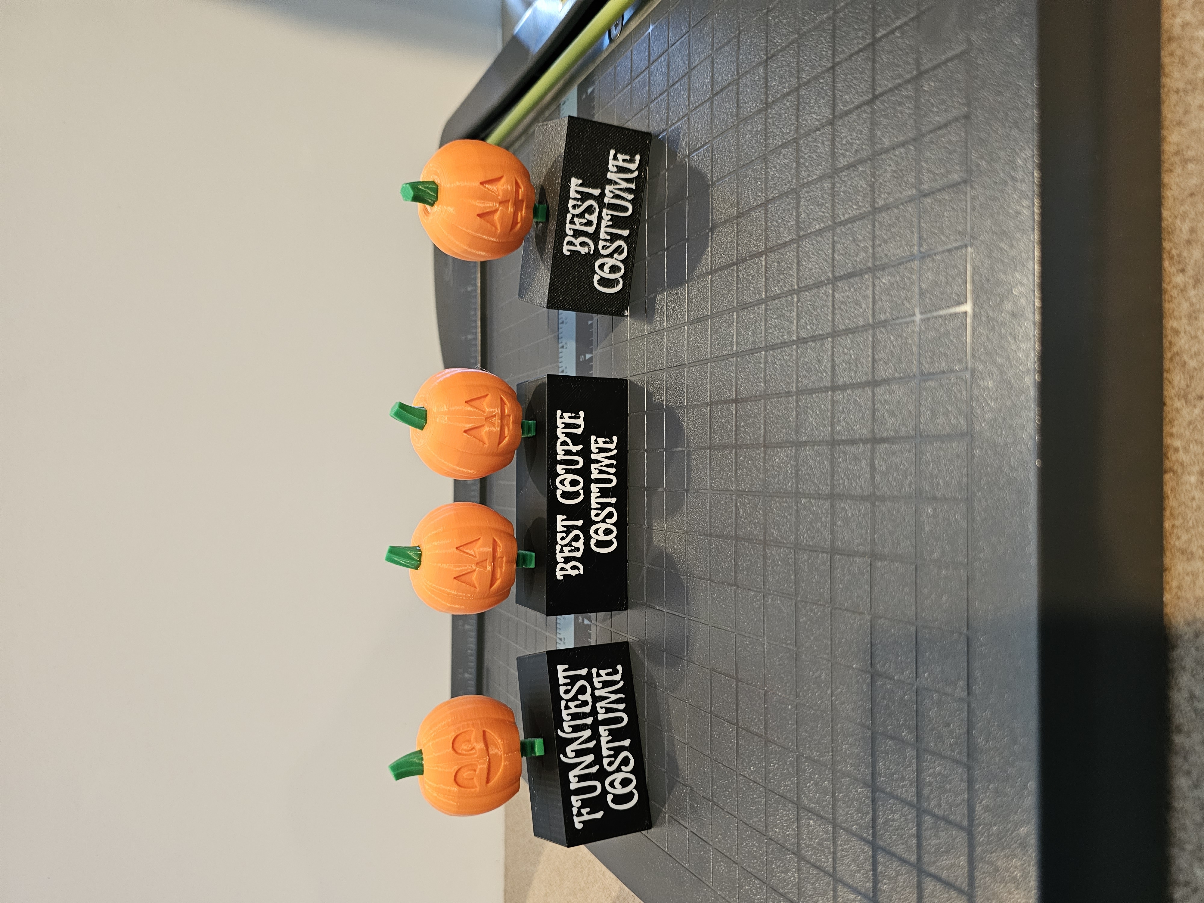 Holloween Trophy bases for Bobblehead Jack-o'-lanterns by 3DPrinty