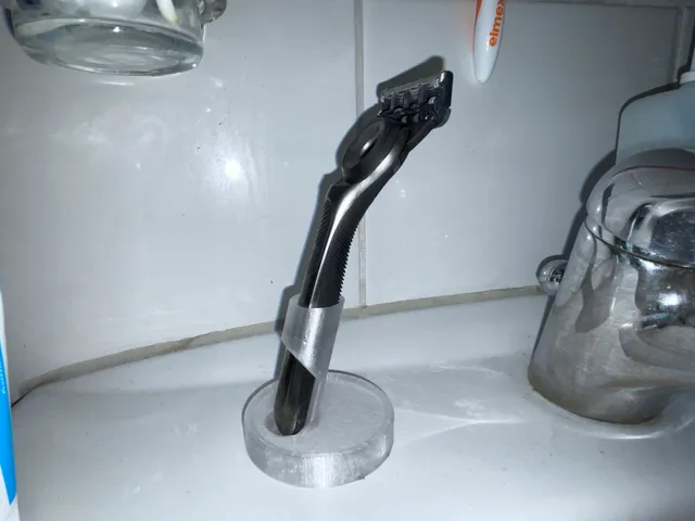 Razor Stand
