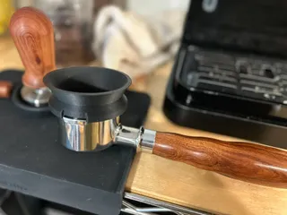 51mm Portafilter Funnel and Magnetic Mount (Delonghi Stilosa)