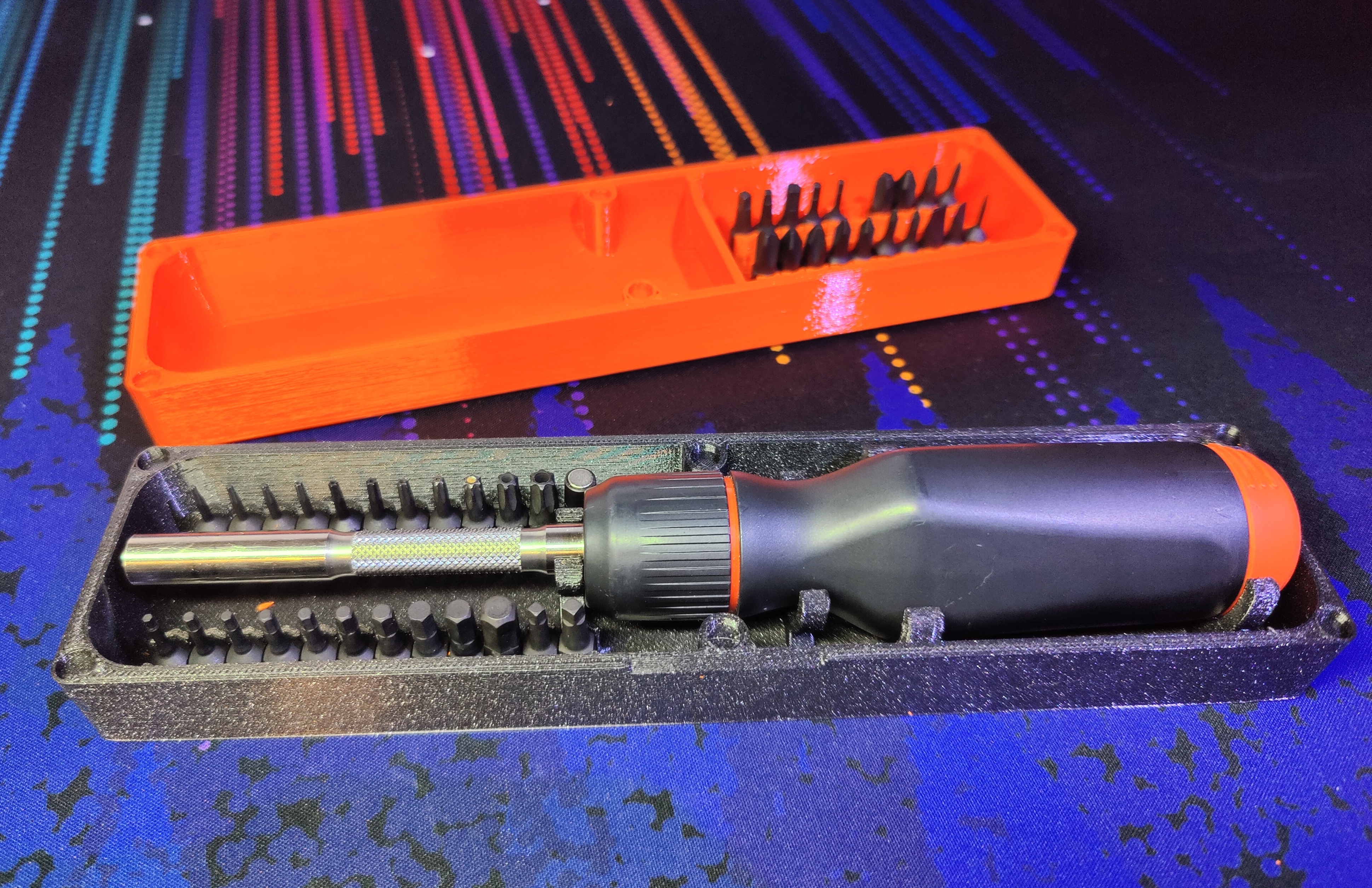 Magnetic LTT Screwdriver Case With 44 Bit Holders