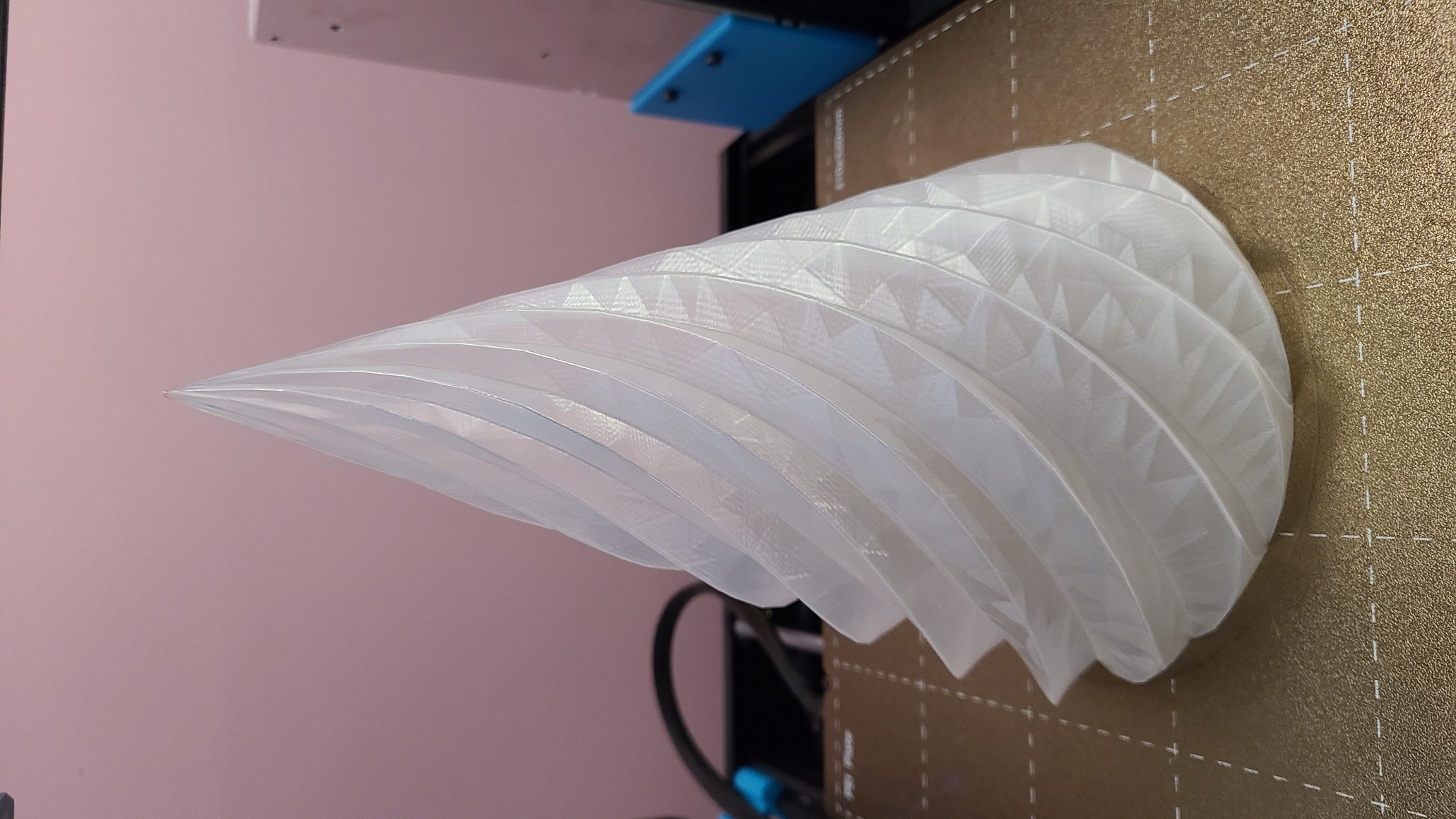 Tall Christmas Tree Vase Mode by BlackRose67 Download free STL