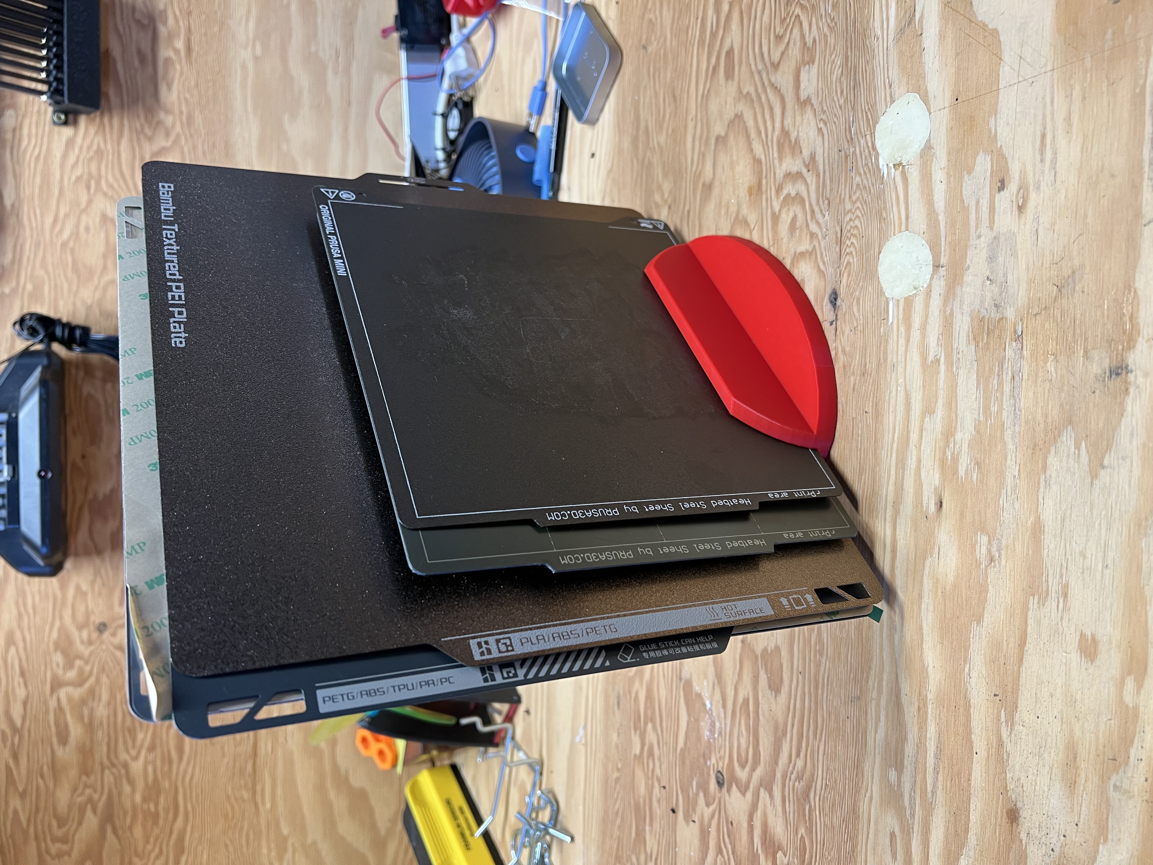 Low Poly Universal Build Plate Stands