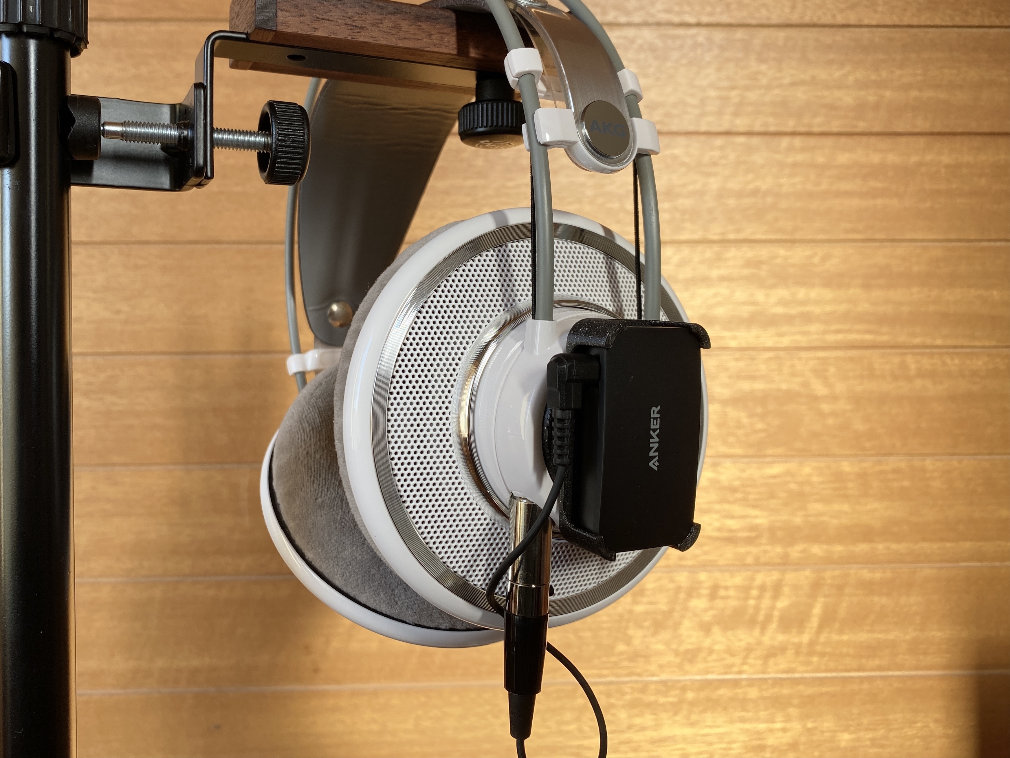 Headphone bluetooth receiver holder