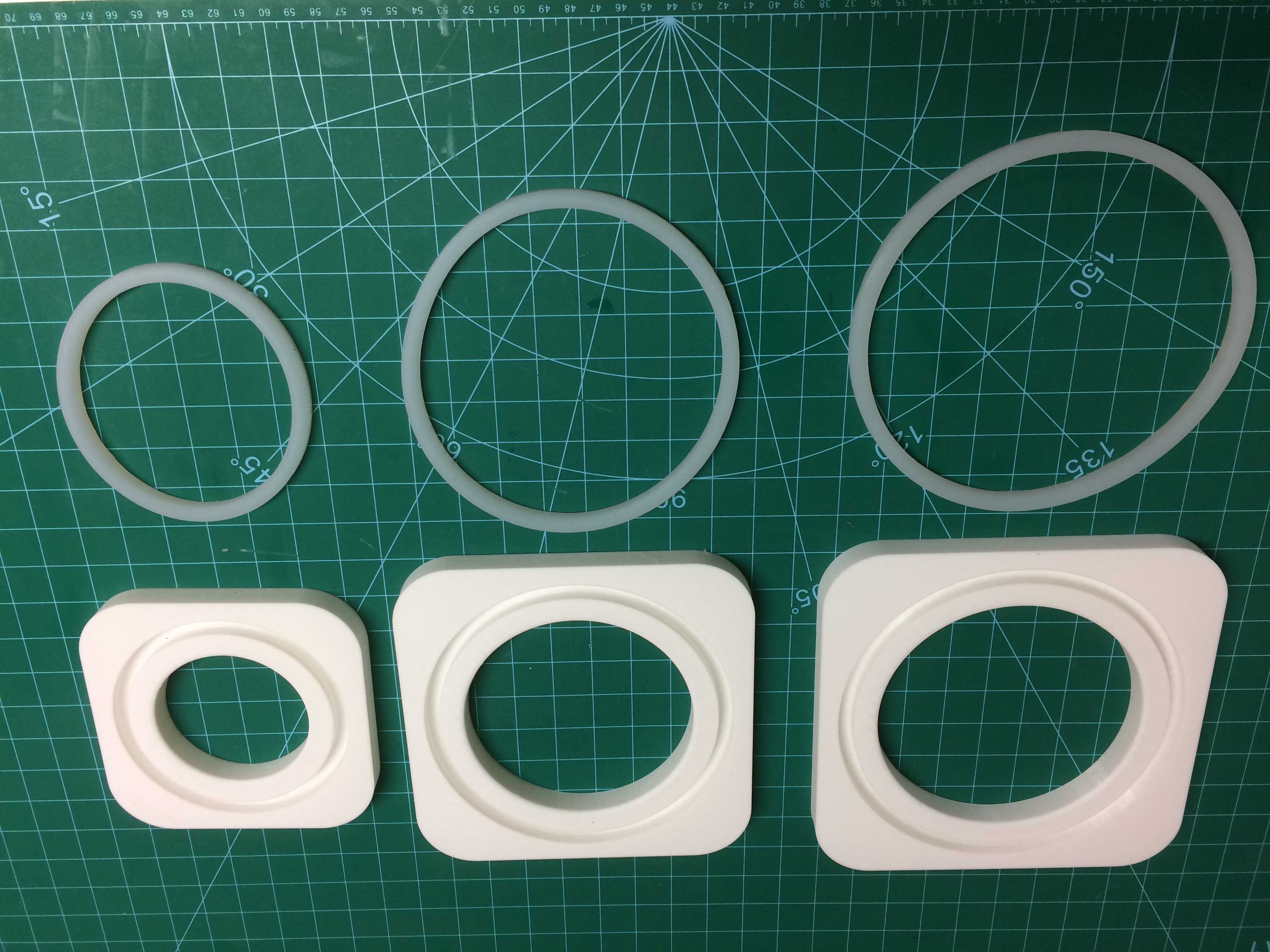 Casting molds for silicone resin gaskets