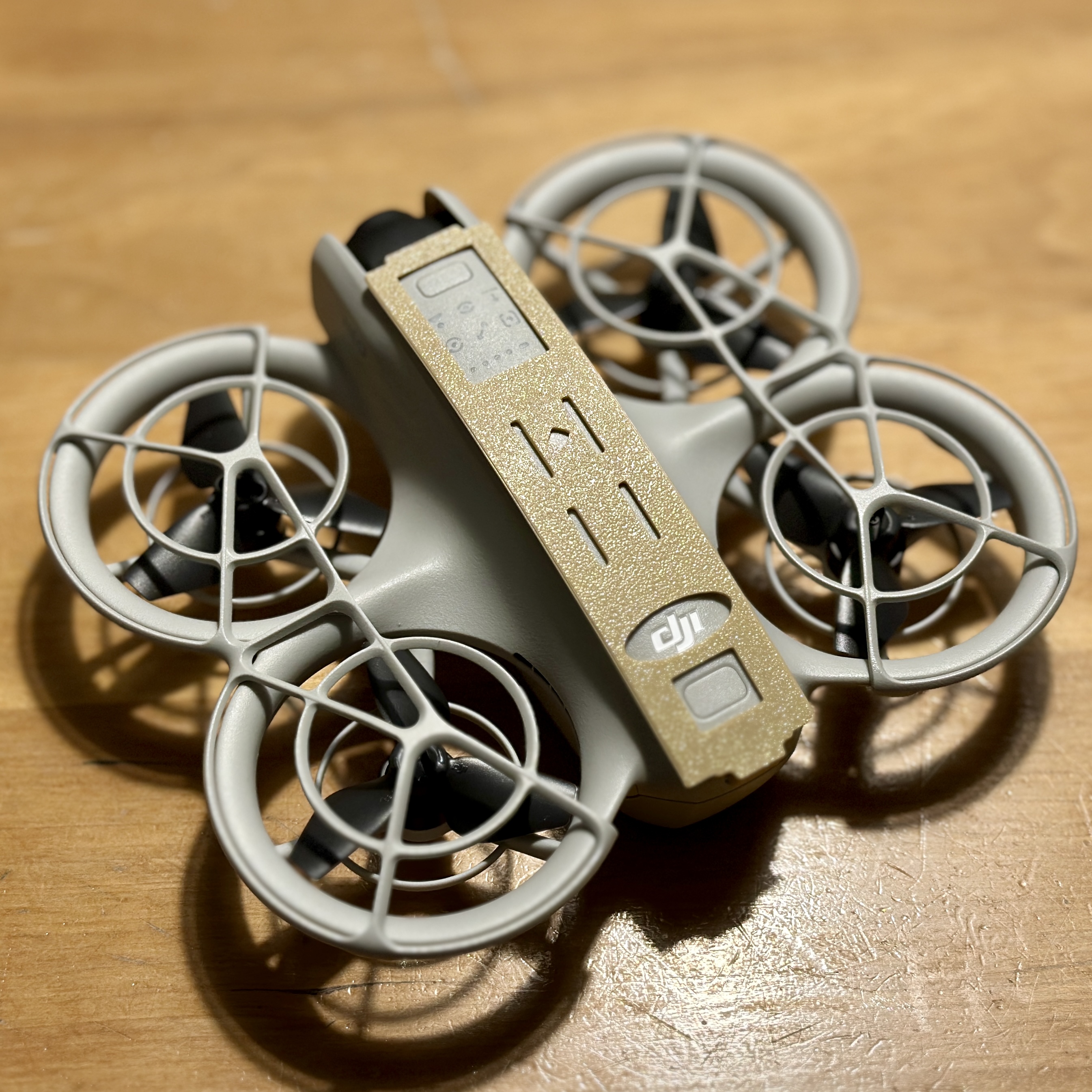 DJI Neo flashlight mount / Taschenlampenhalterung