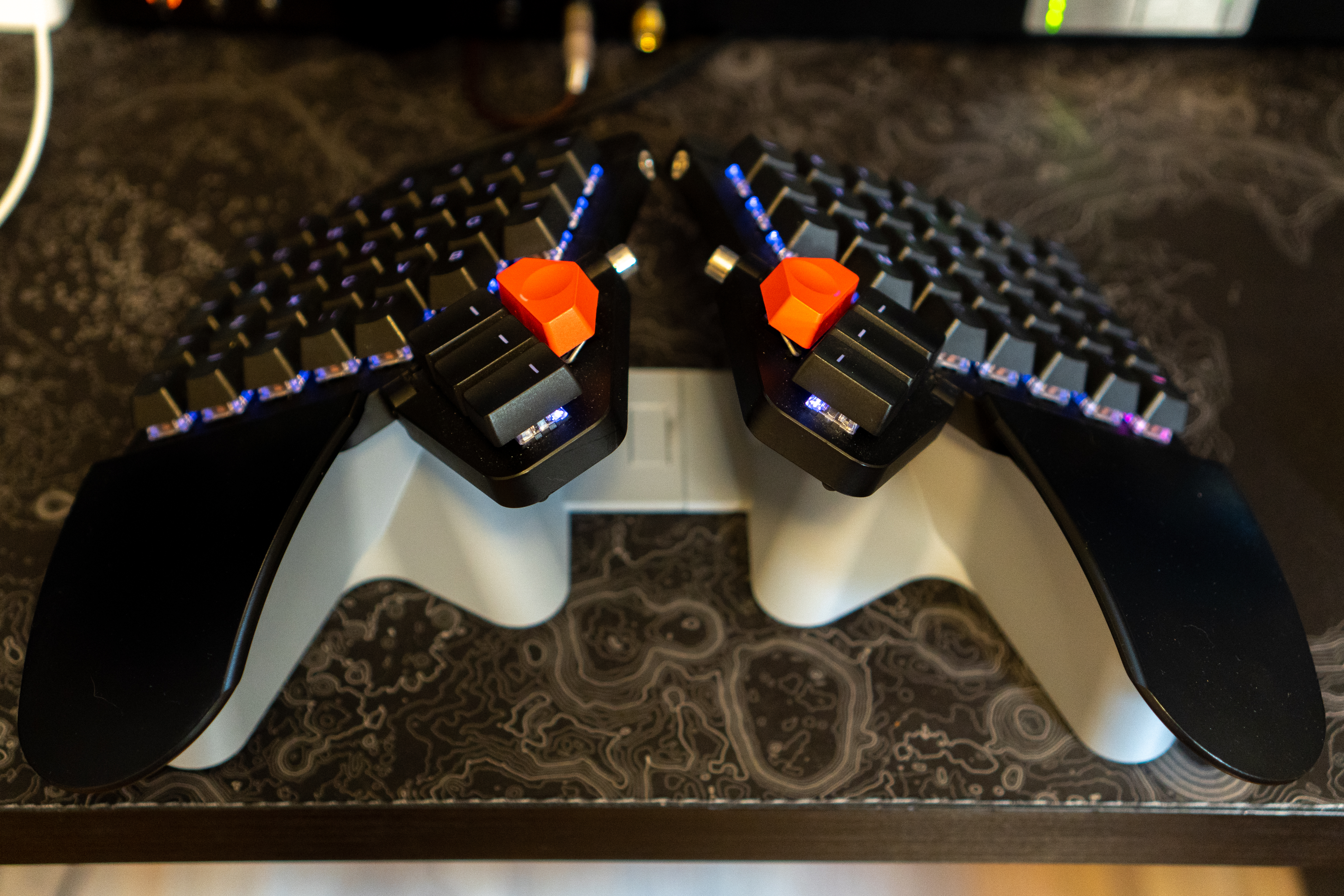 Ergonomic ZSA Moonlander Tilt Stand