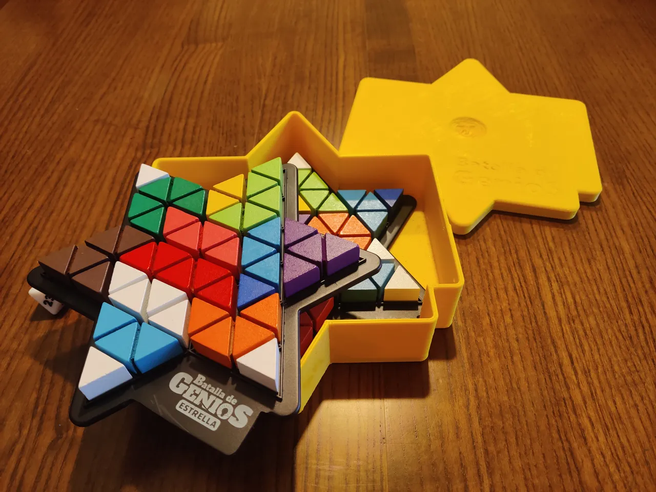 Genius Battle star box by Celestino Mosquera Fontán | Download free STL ...