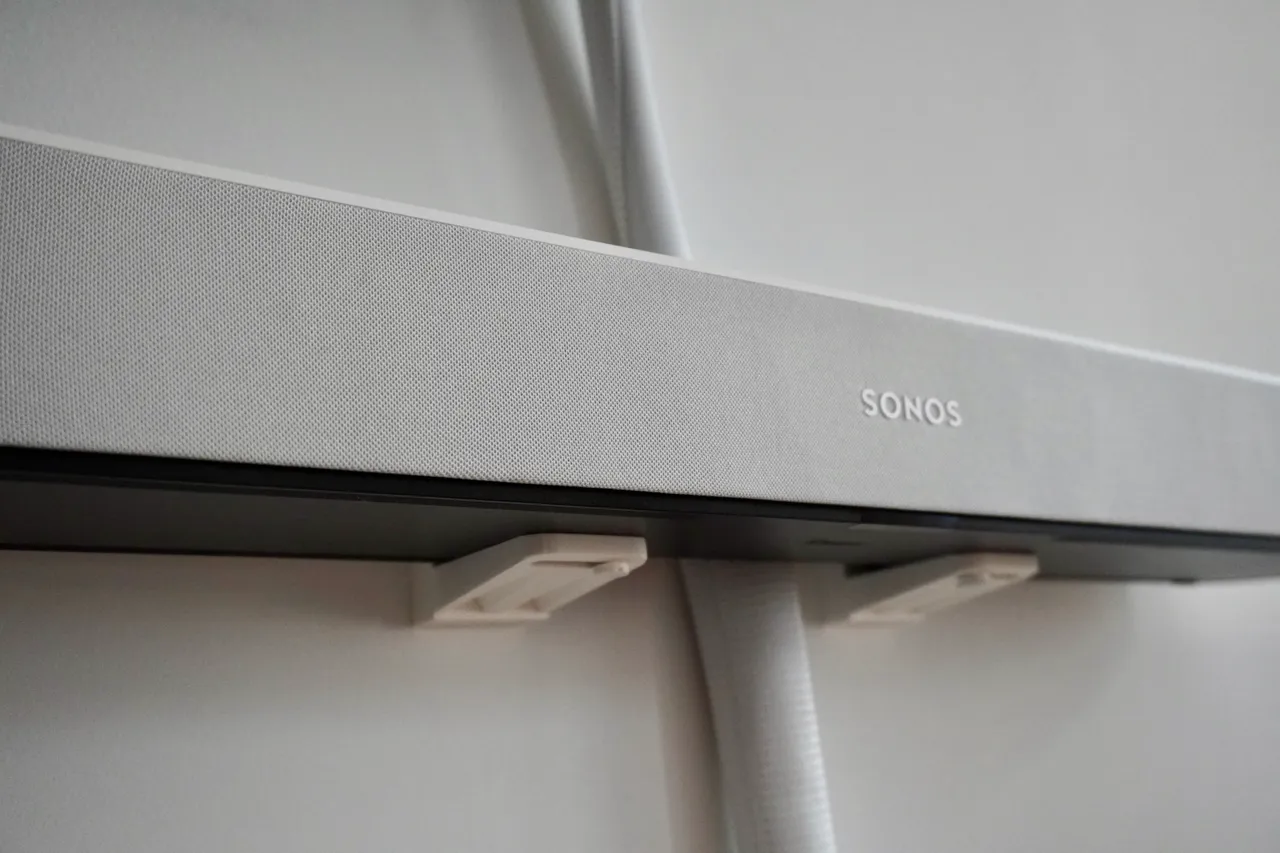 wall mount for Sonos Beam by C3PO | Download free STL | Printables.com