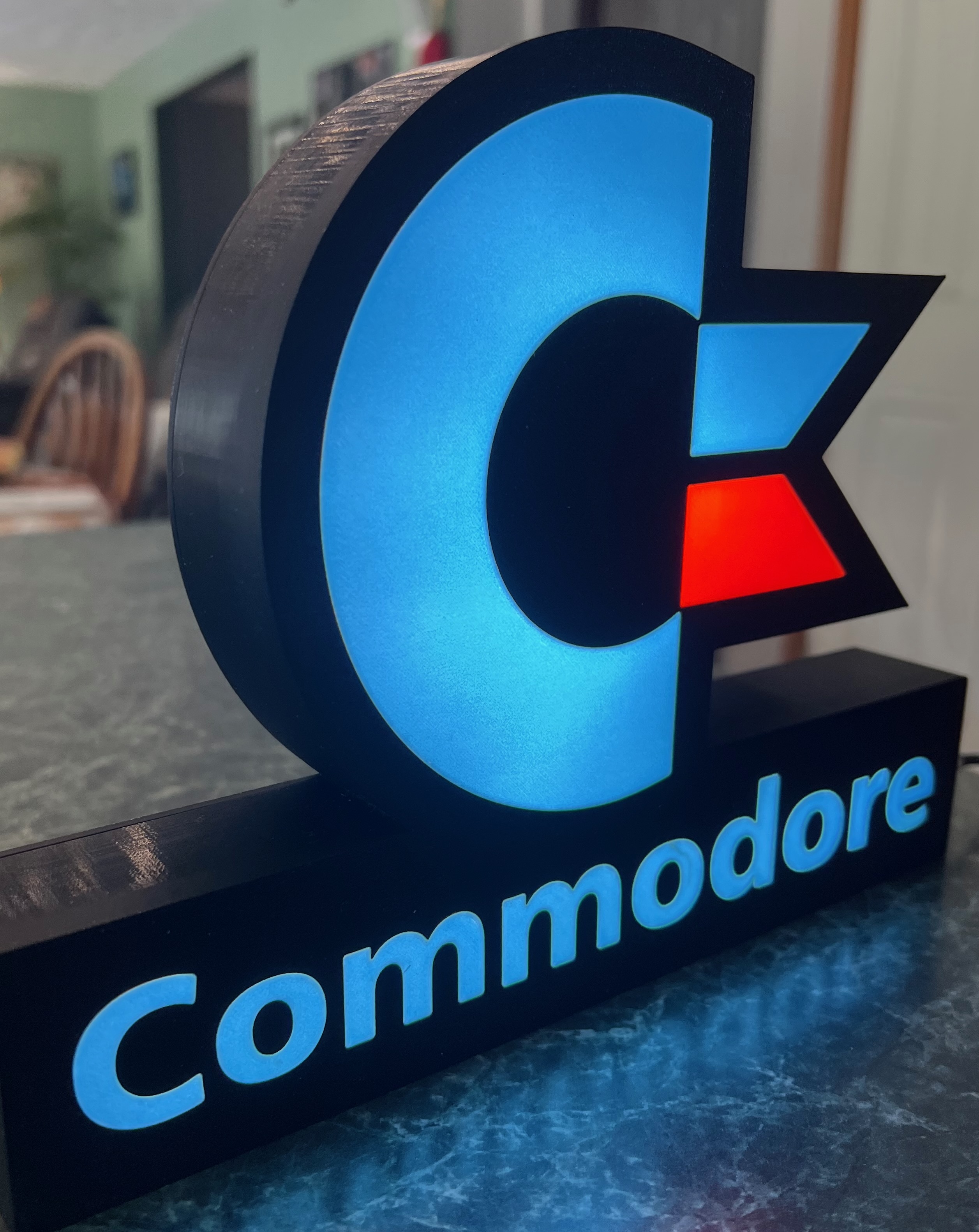 Miniatura 3 do modelo 3D Commodore Logo Lightbox