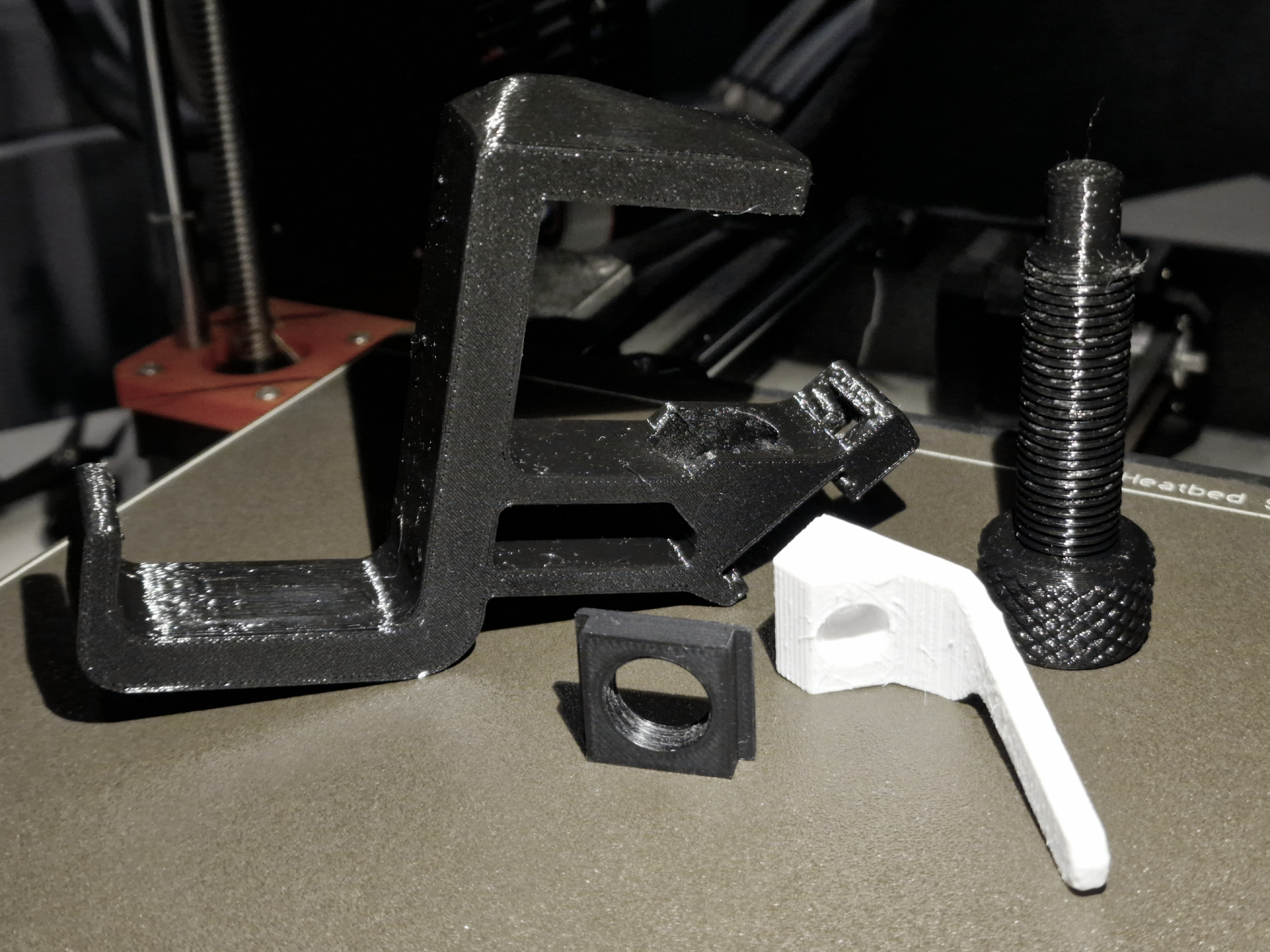 Miniatura 3 do modelo 3D Headset Hanger 3.0