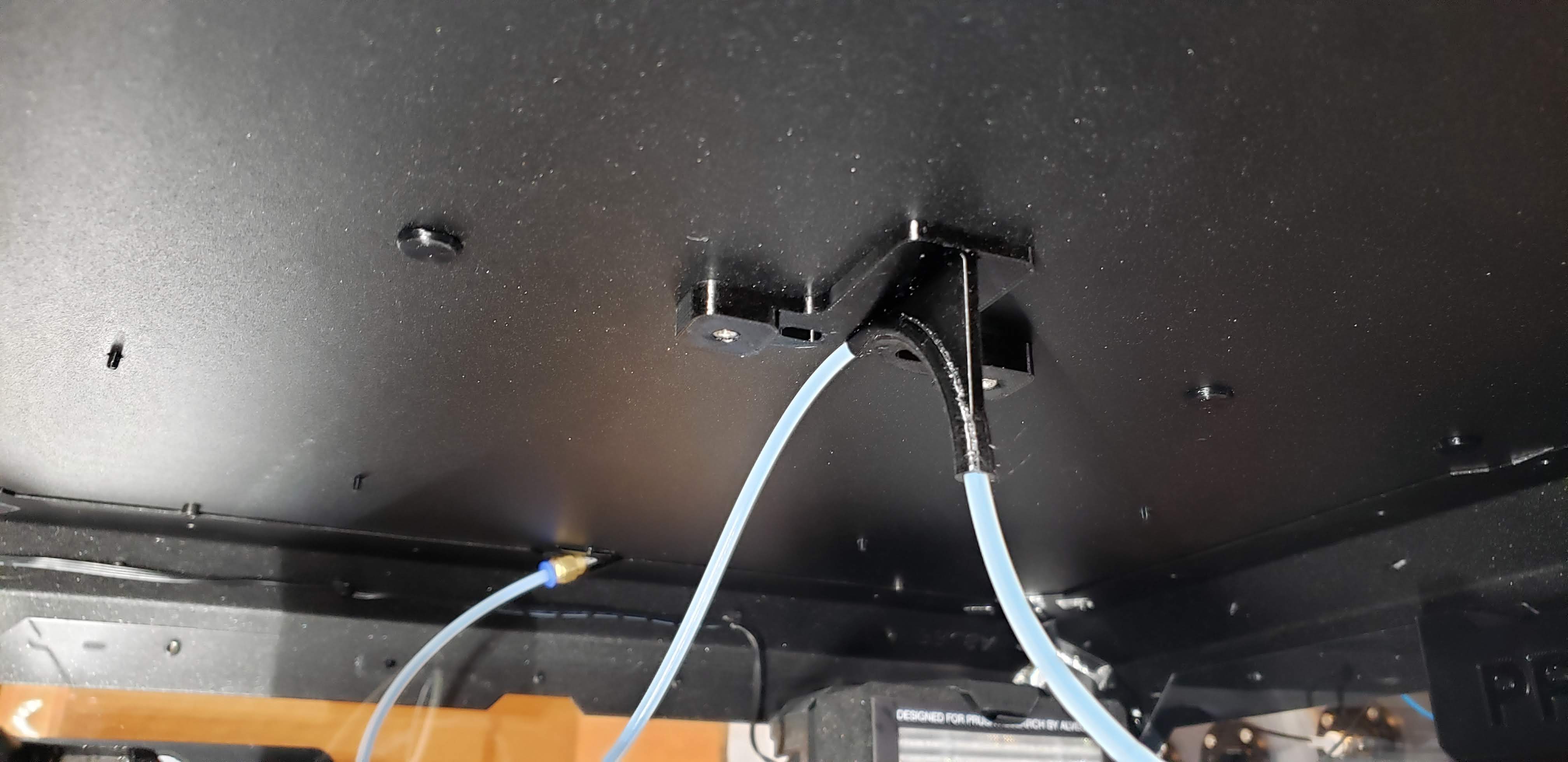 Prusa Enclosure PTFE Tube Guide Remix
