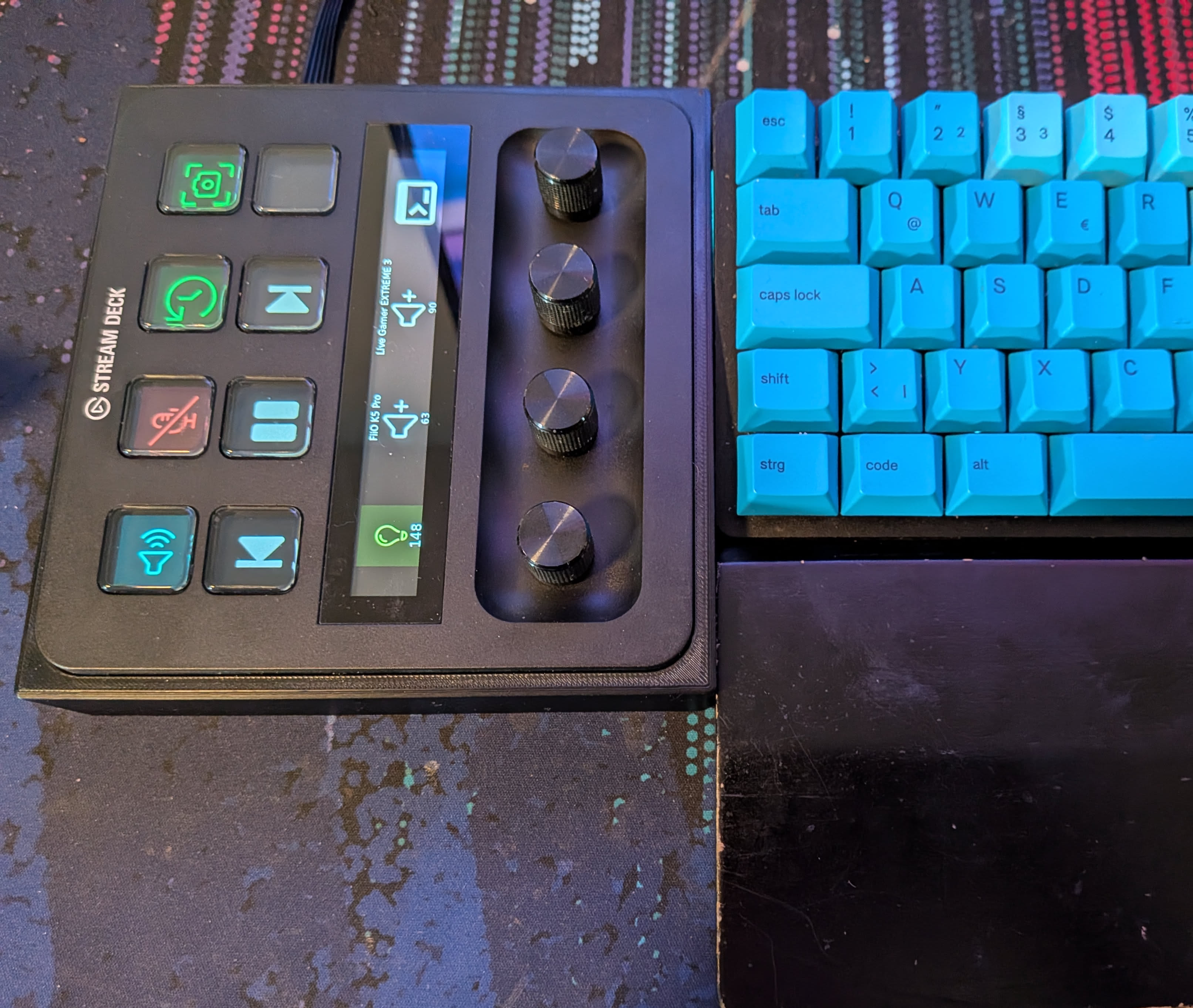 Stream Deck Plus Flat Mount - Mirrored