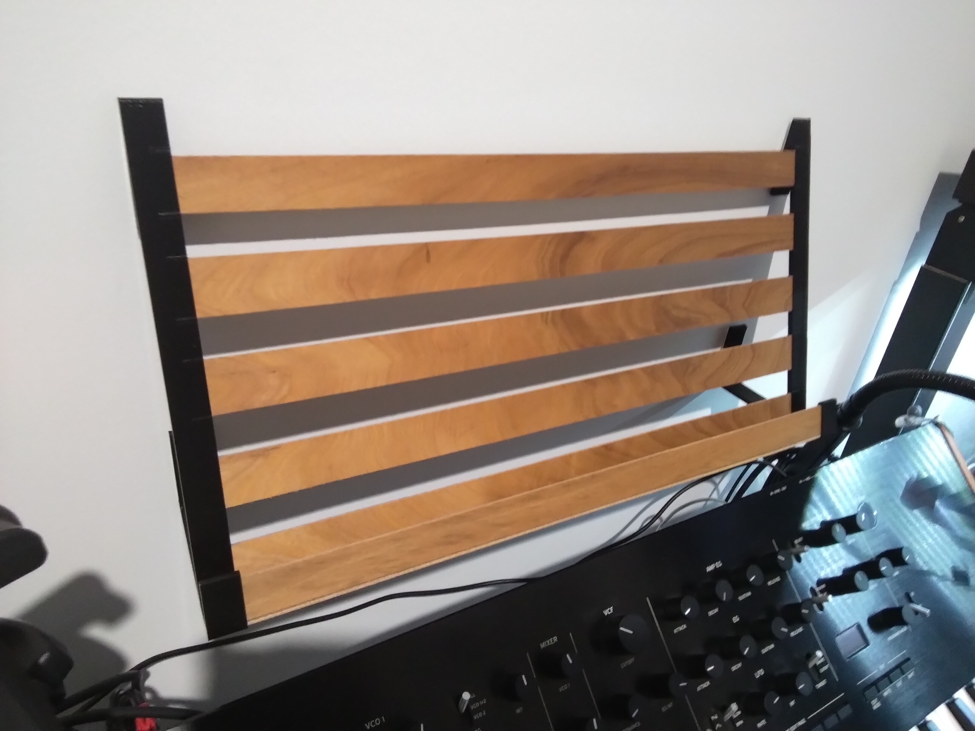 Wall Mountable Sheet Music Stand