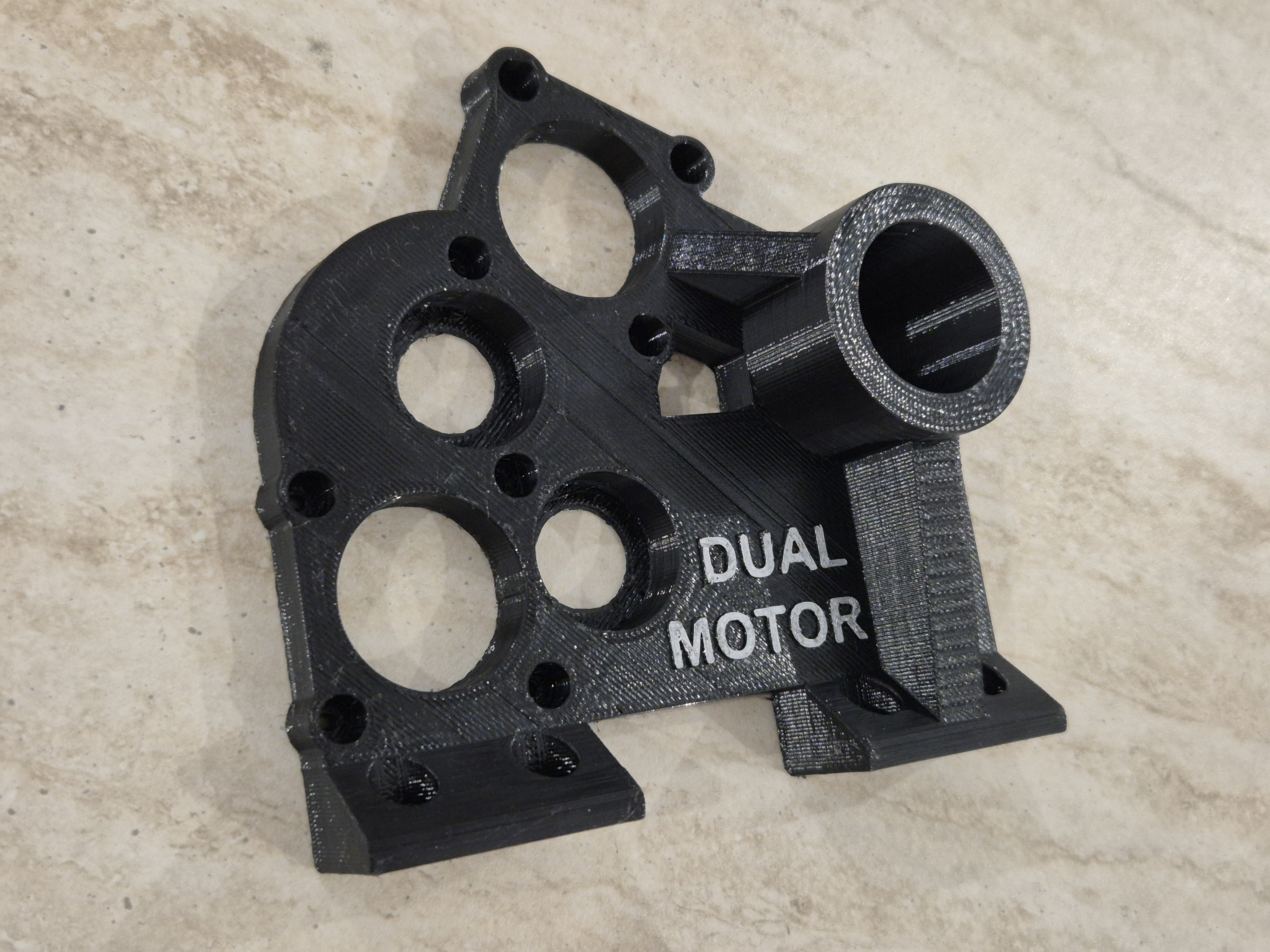 Dual motor mount for ReCreator 3D FUN size