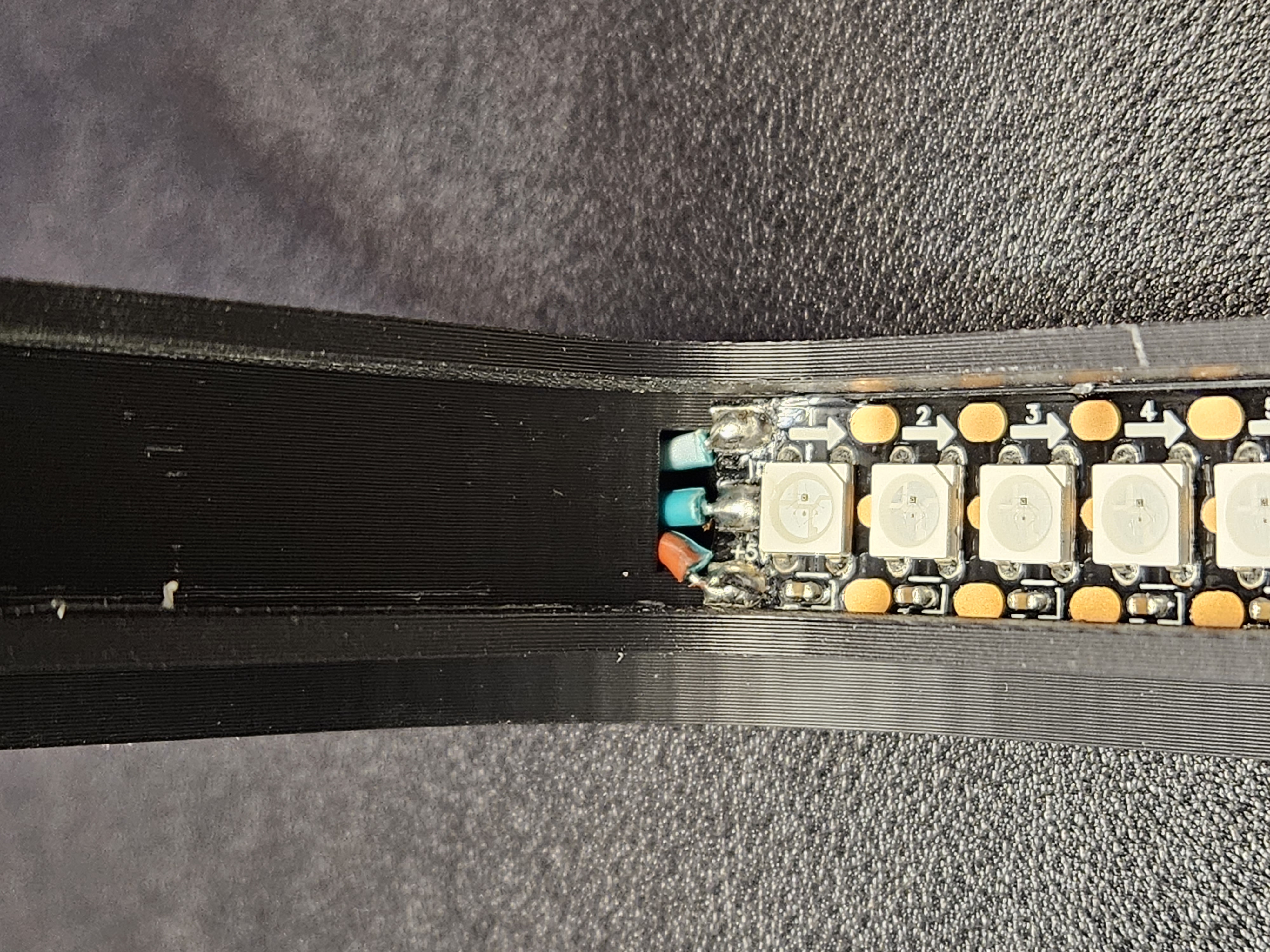 Bambu Lab X1C LED riser with diffusor and gridfinity storage! par ...