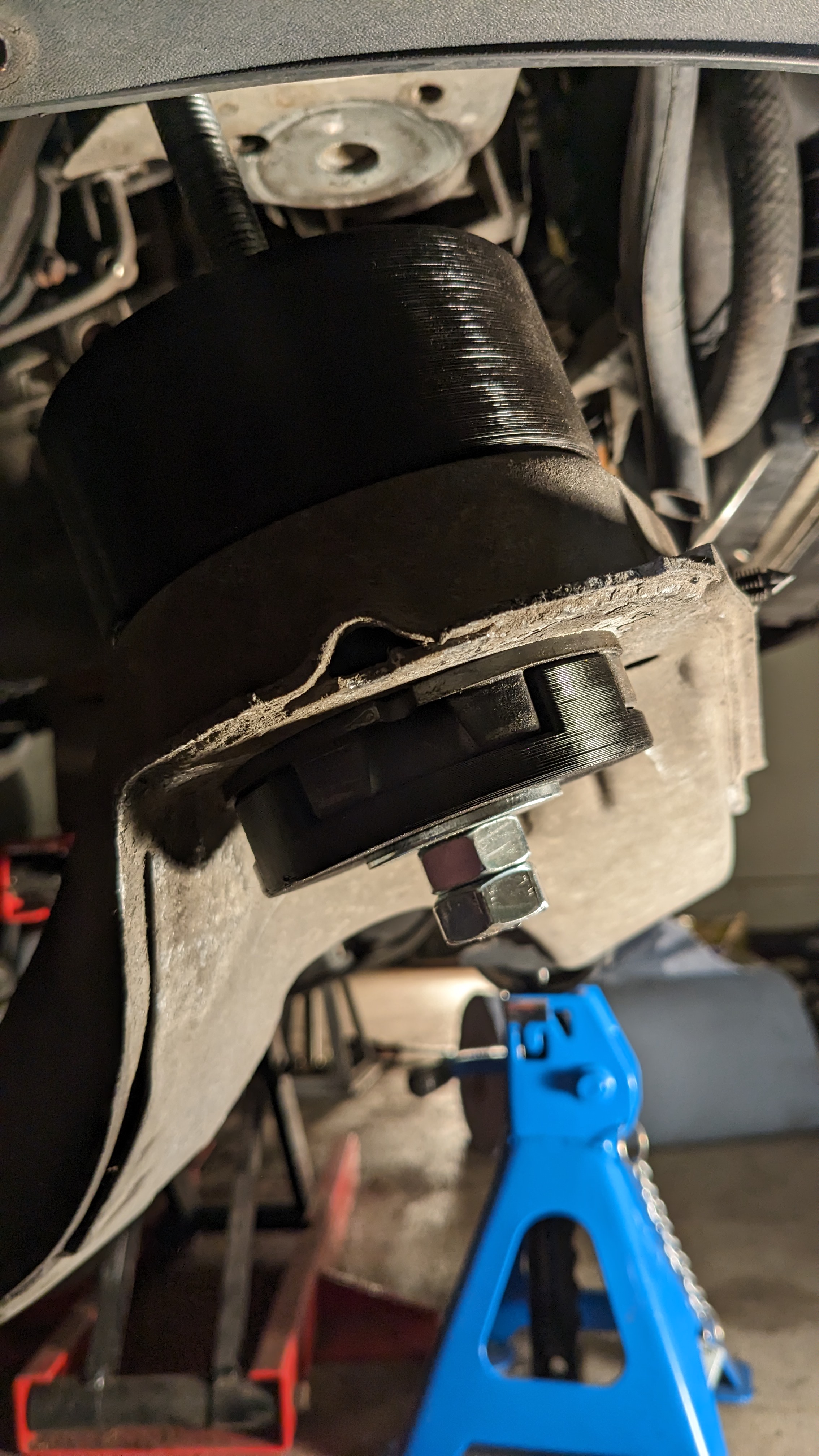 Volvo P80/P2 Subframe Bushing Tool by crasbe Download free STL model