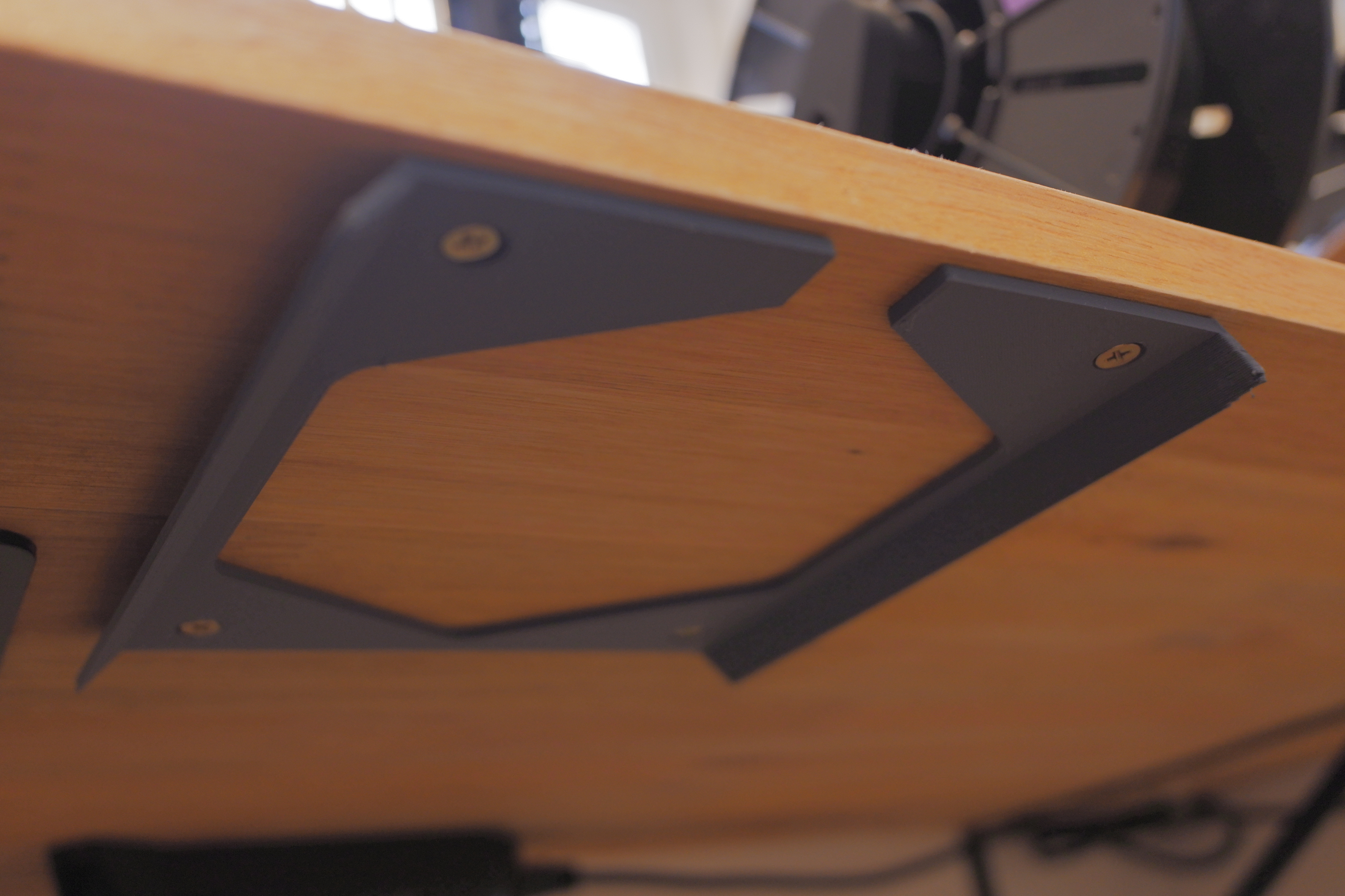 Miniatura 3 do modelo 3D Under Desk Drawer