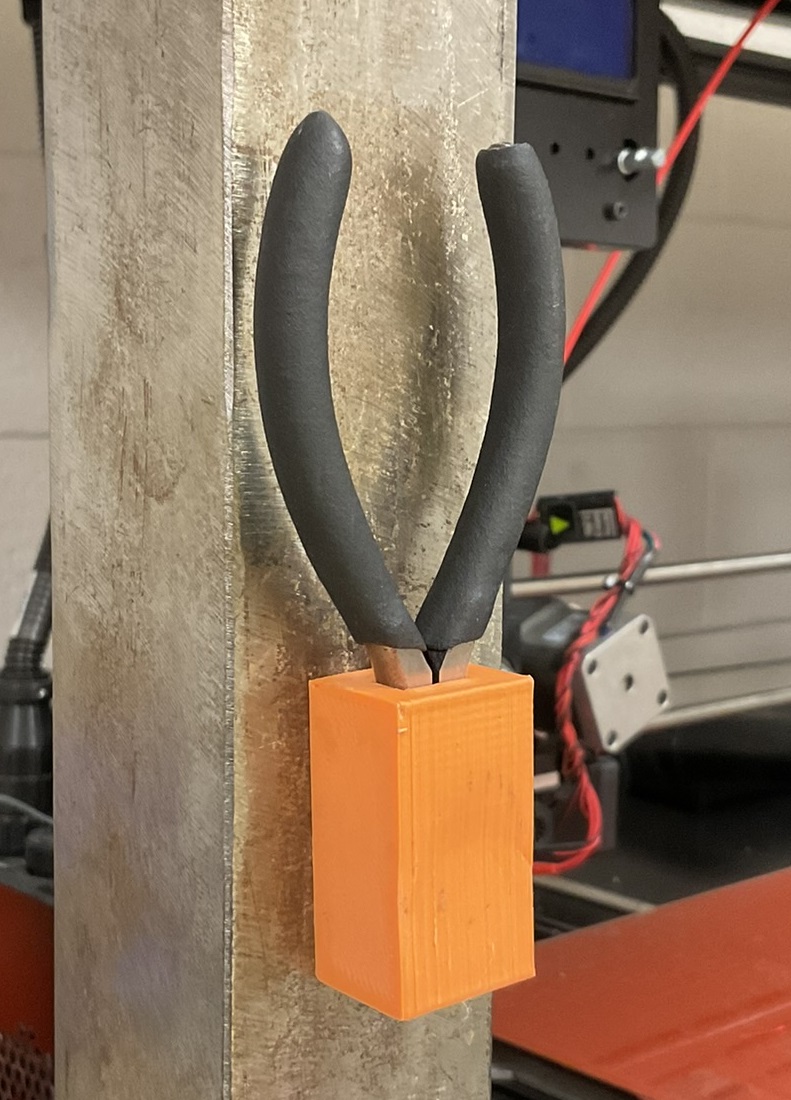 Wire Cutter Holder by Brian Hoover Download free STL model