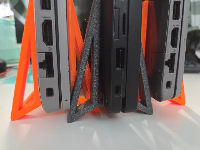 Stackable Vertical Laptop Stand / Multi-Laptop Holder