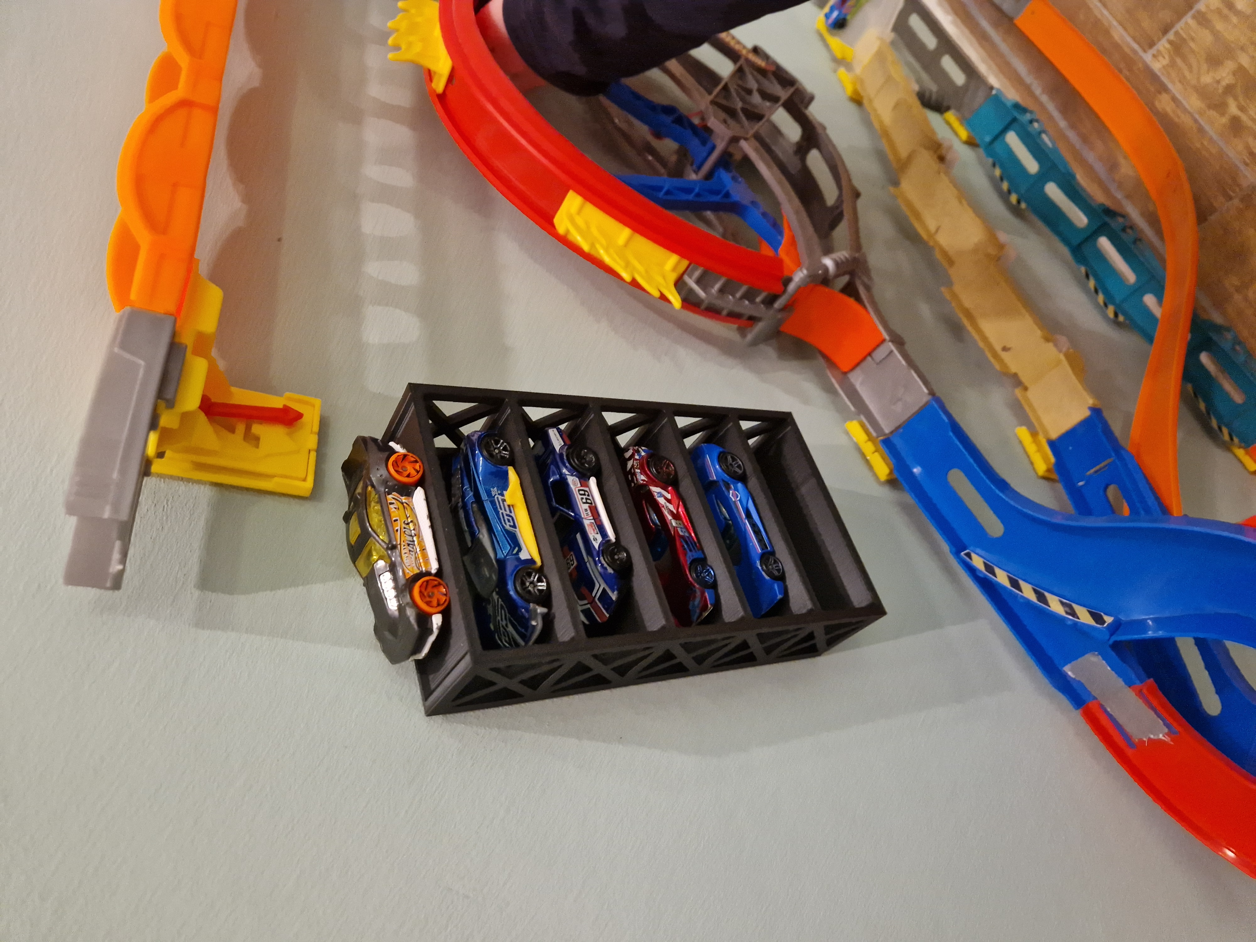 Simple Hot Wheels Shelf for 6 Cars (with adhesive tape)