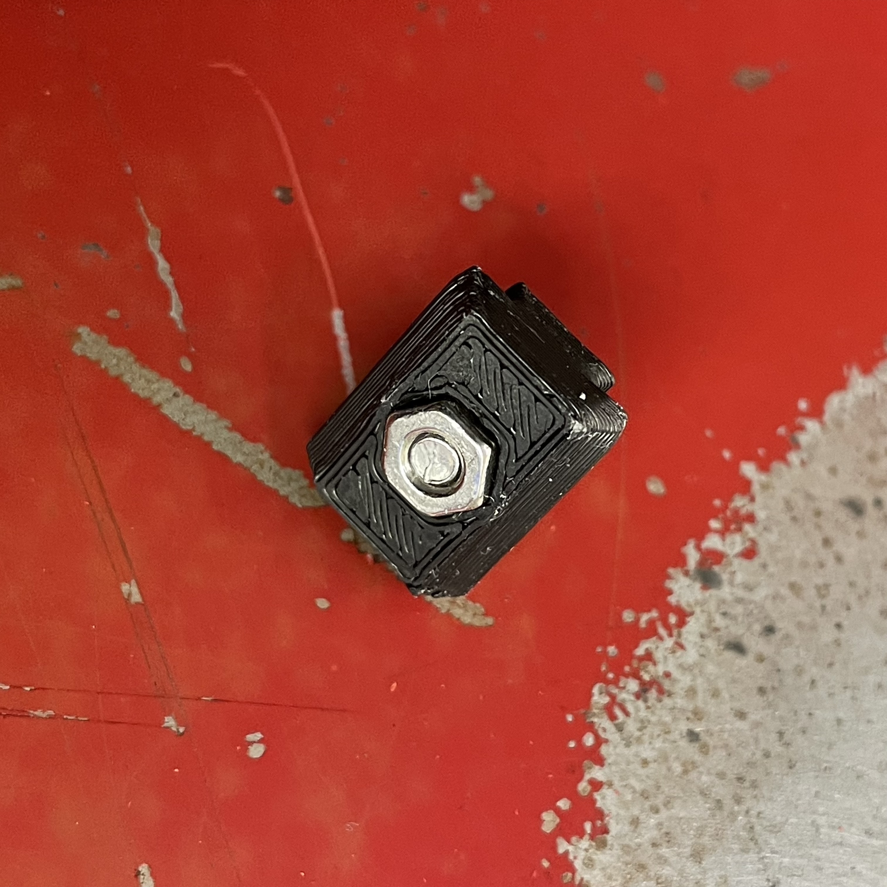 Nut holder for 2020 VSlot Aluminum Extrusion by Thierry Download free STL model