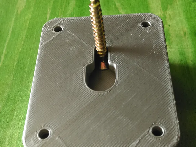 Skateboard deck hanger