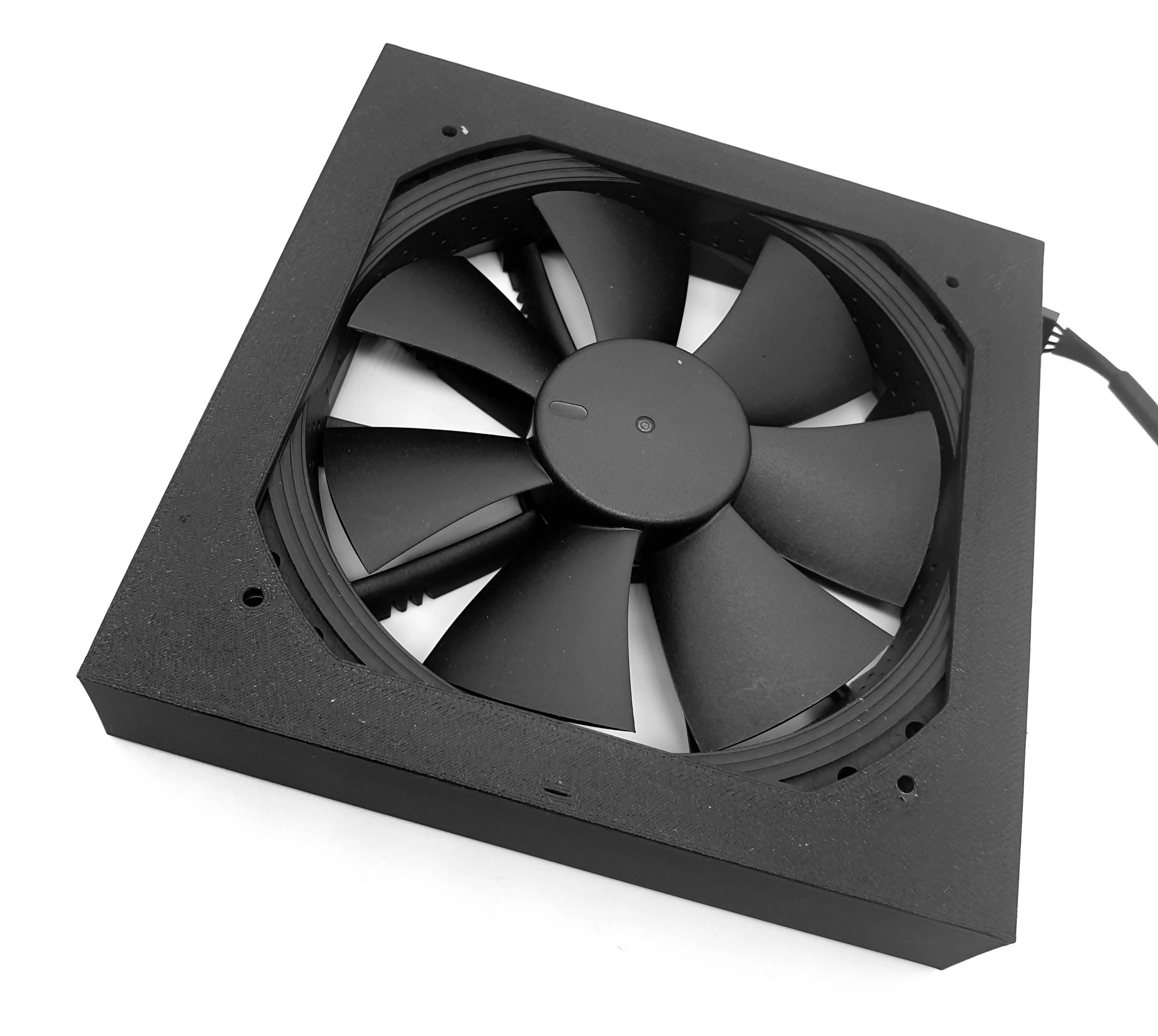 120mm Noctua Fan Cover in the size of a 140mm by CeeBee Download free
