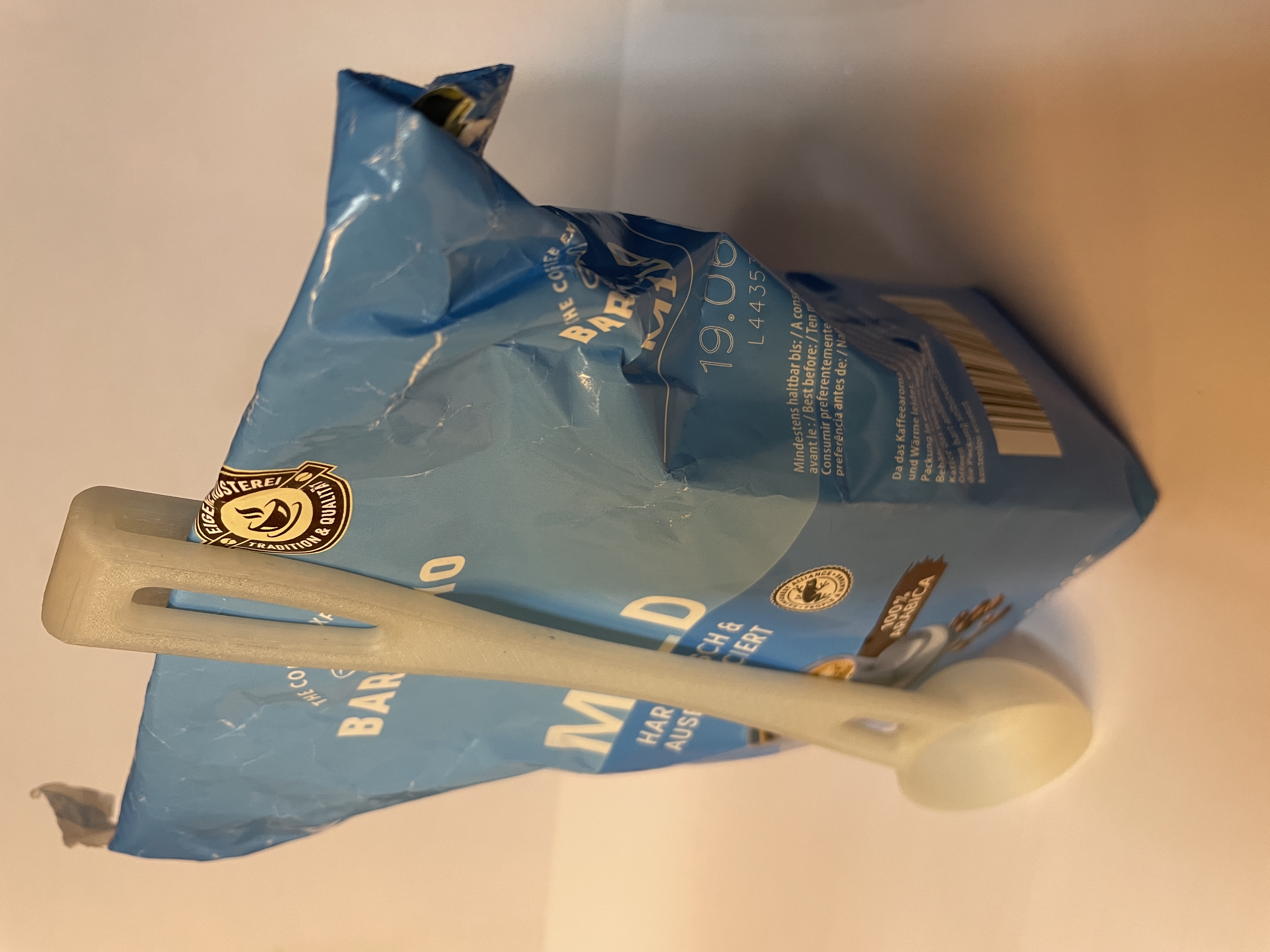 ClipScoop – 30 ml Coffee Scoop with Integrated Bag Clip