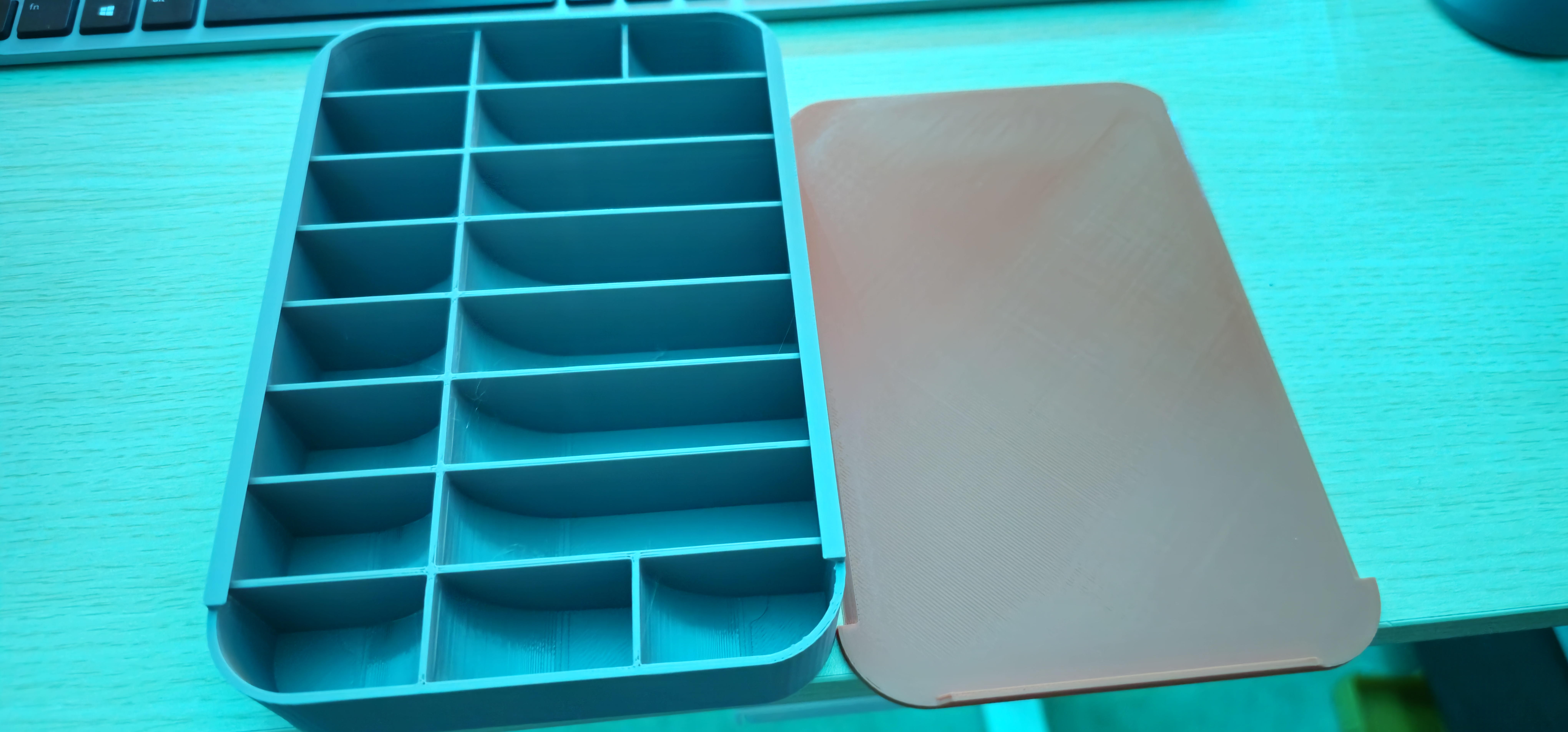 Screws Box with sliding Lid Remix