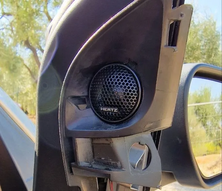 Ford focus tweeter discount