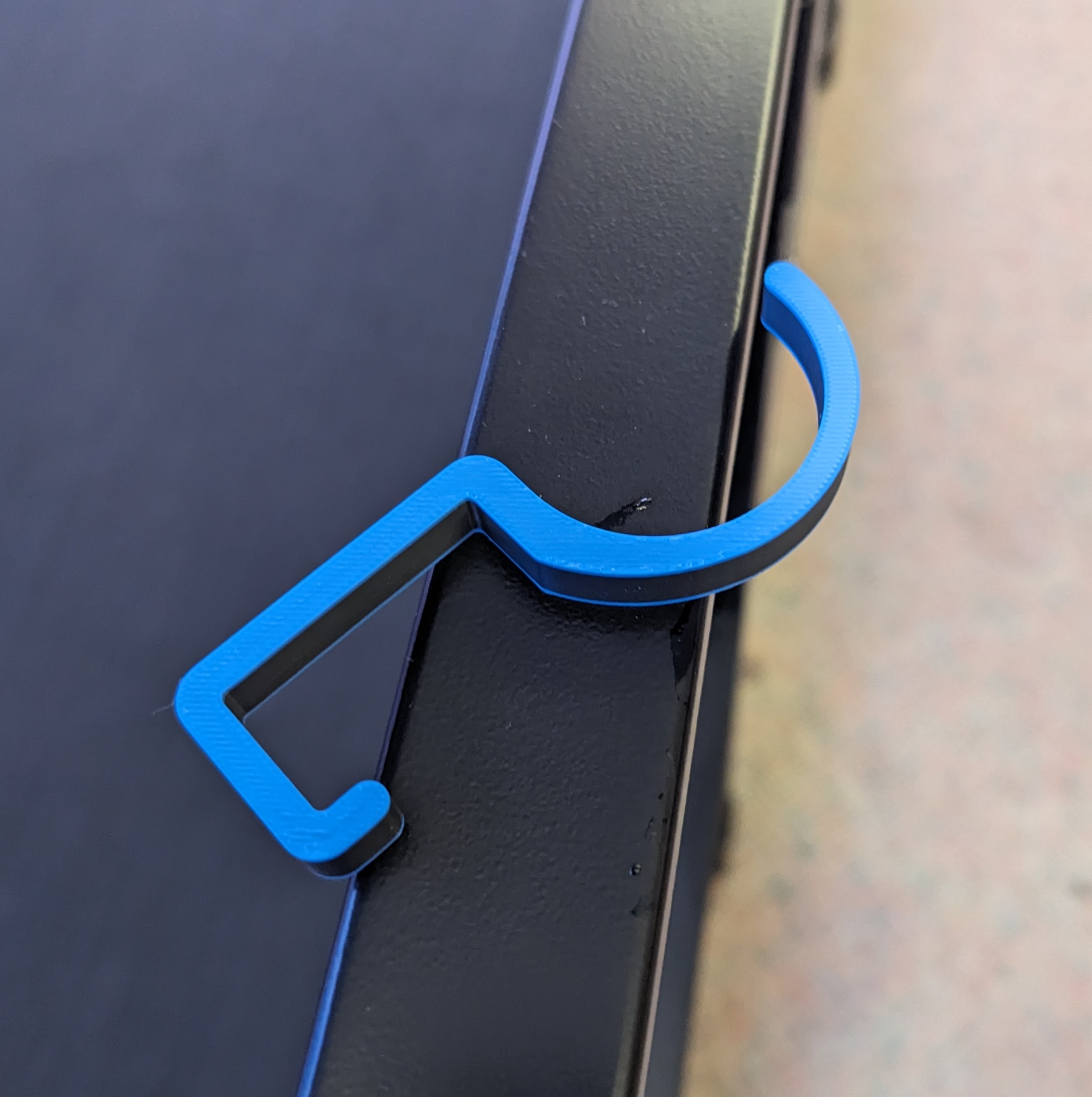Miniatura 2 do modelo 3D Railing Hook