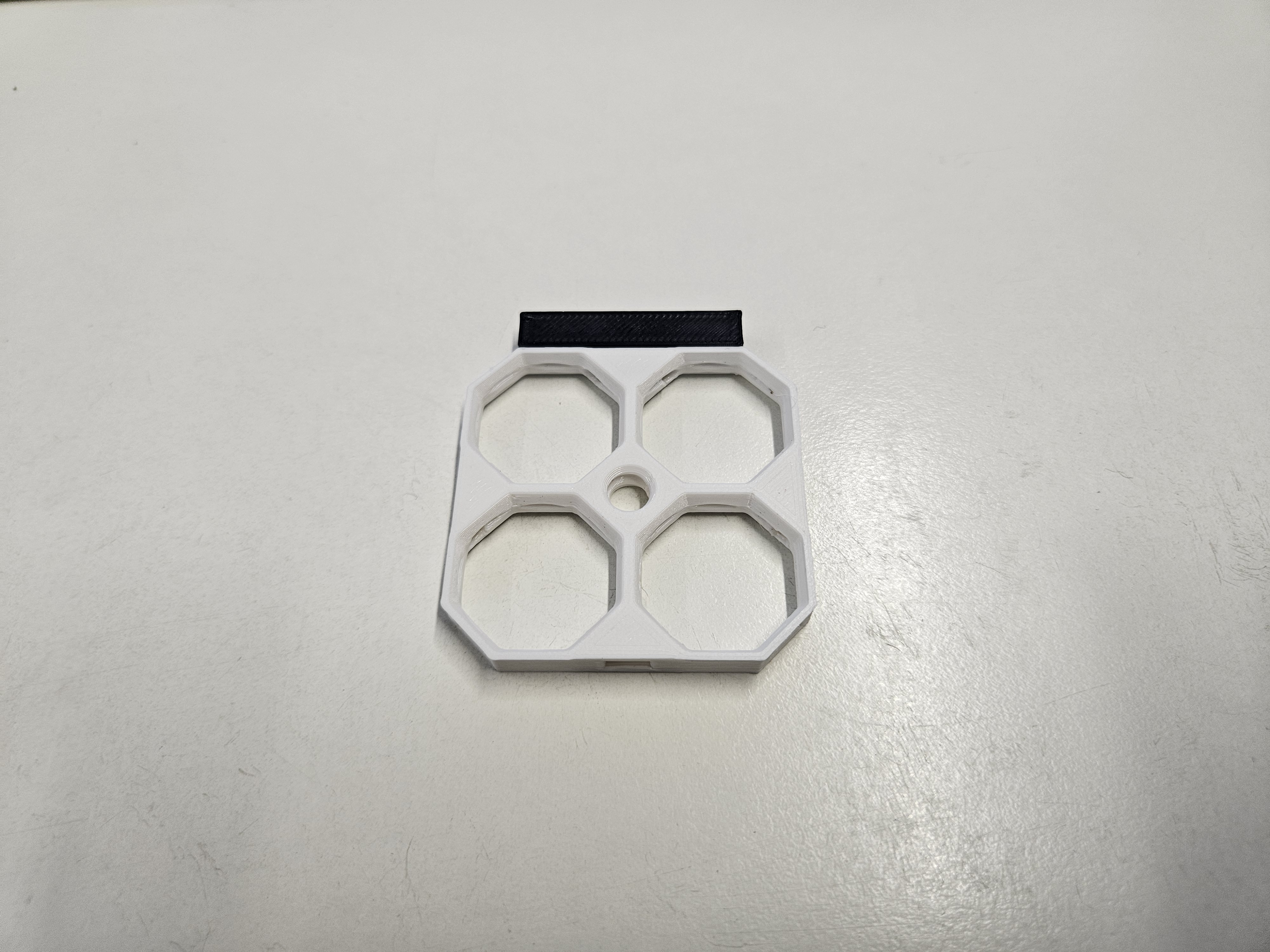 Spacers for Multiboard Plates (Tiles / Panels)