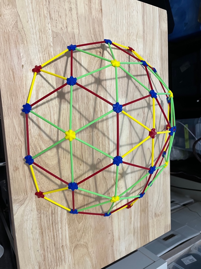 Miniatura 7 do modelo 3D Geodesic Dome 3V Model
