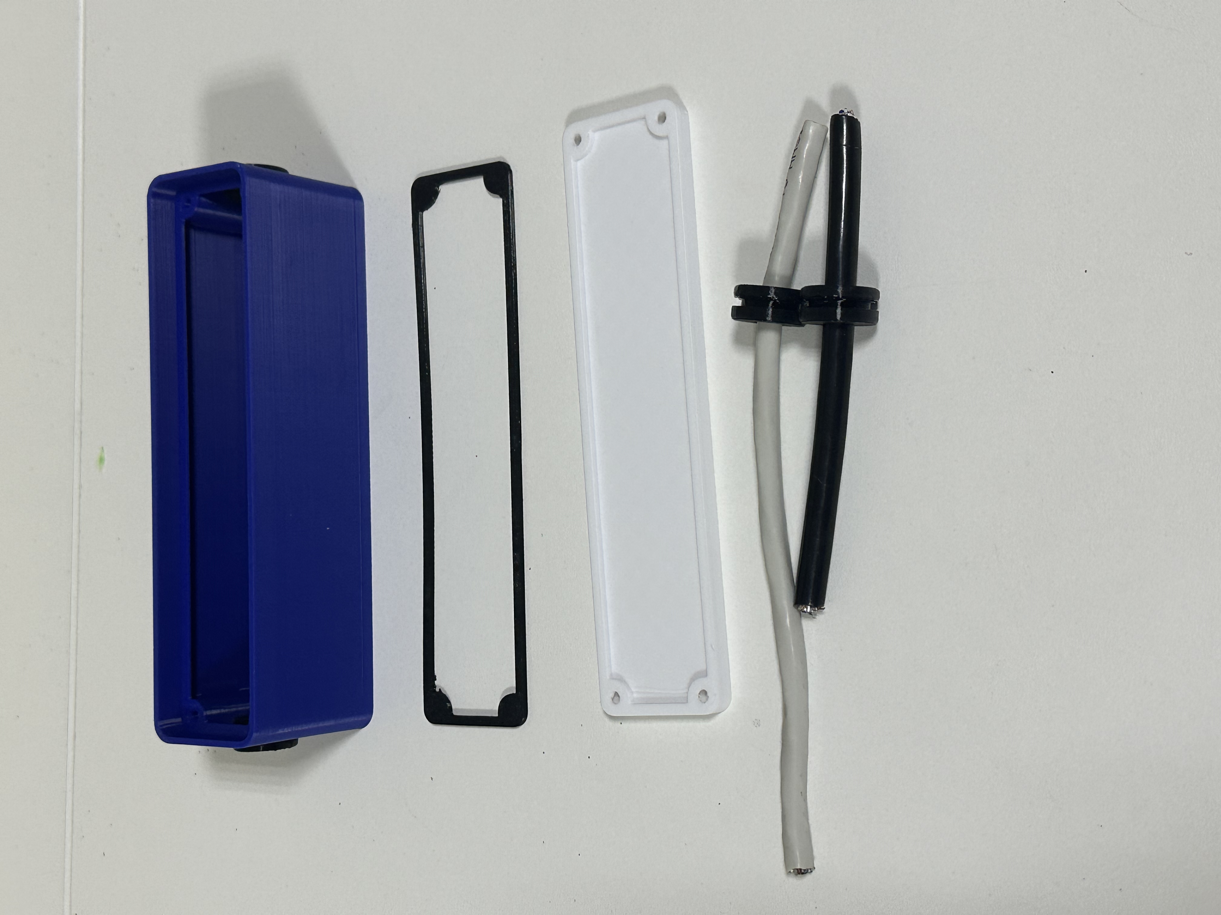 Outdoor weatherproof box — thumbnail 2
