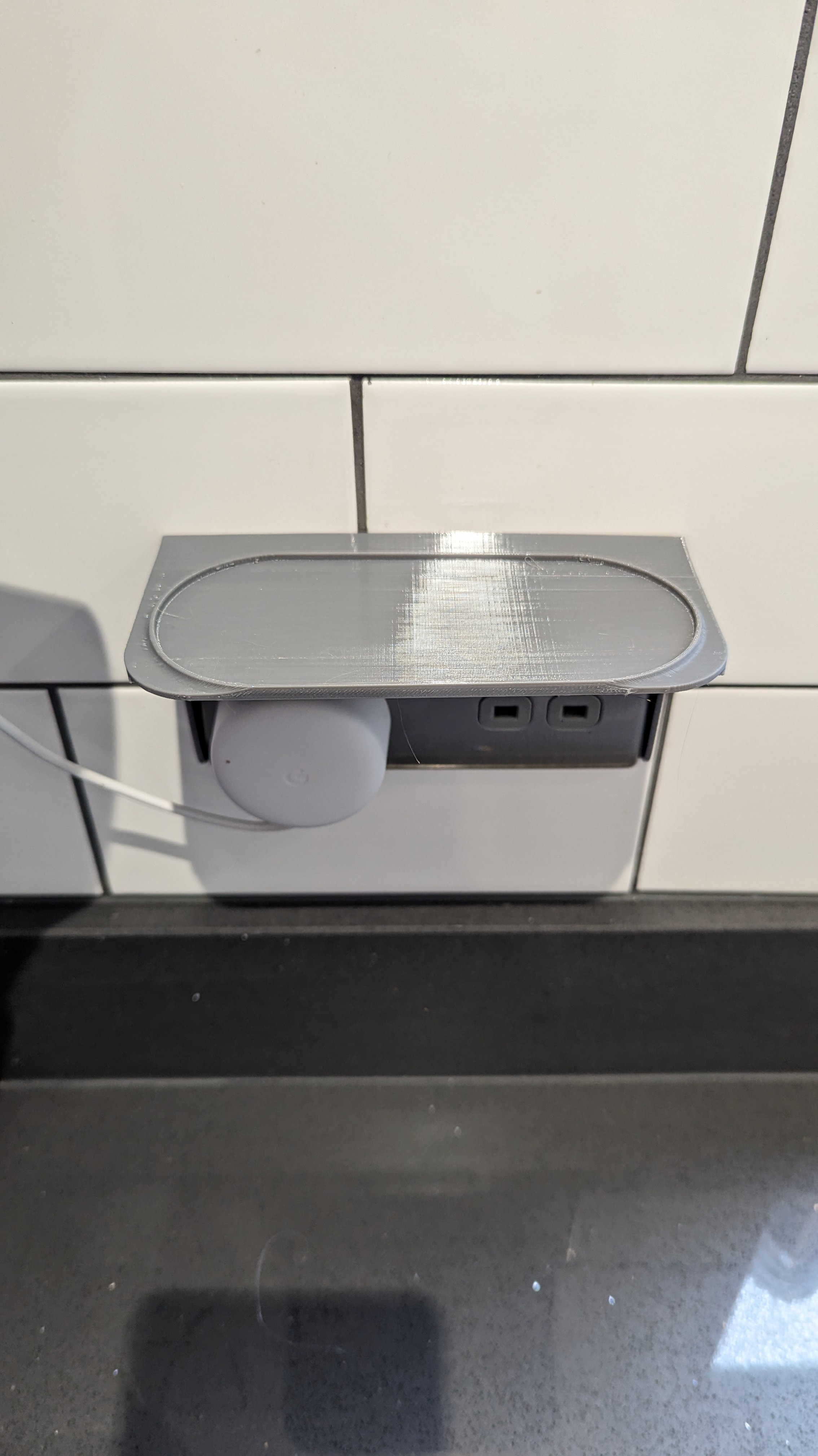 Google Nest Holder by Carlos Download free STL model