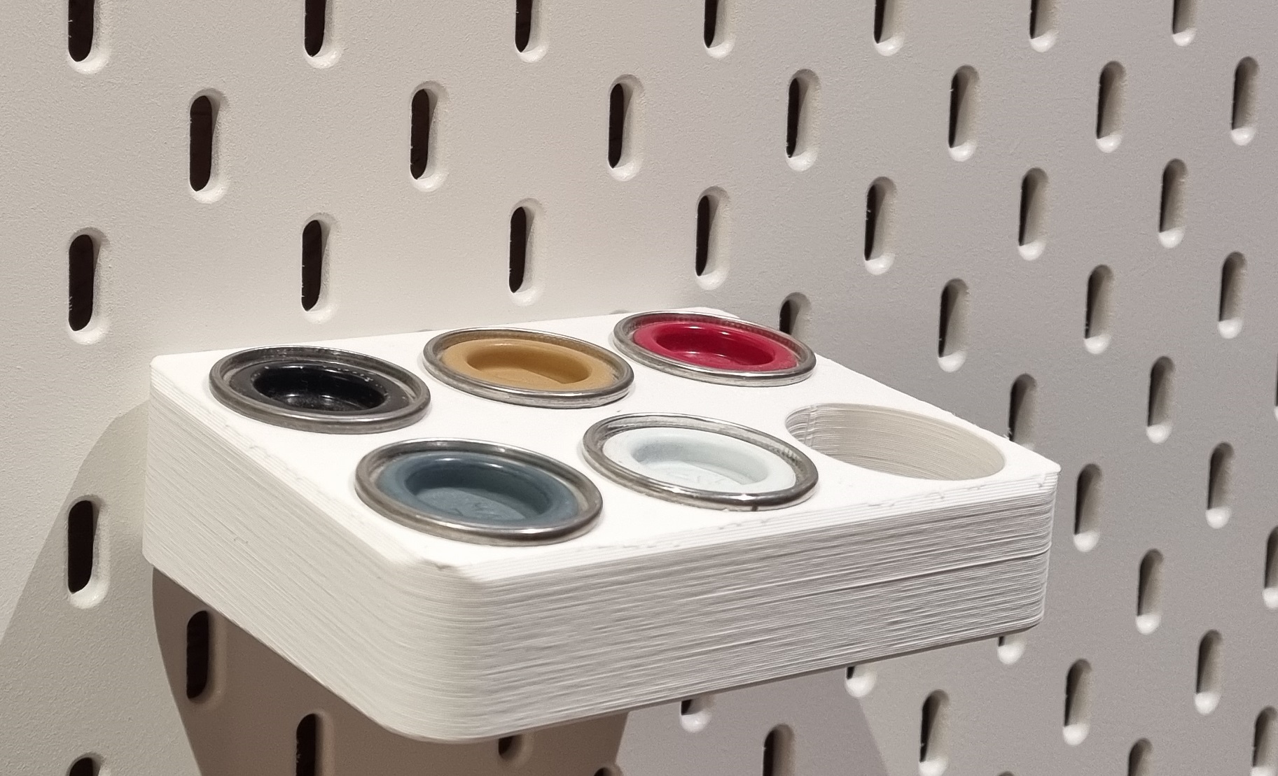 Skadis Revell email paint can holder